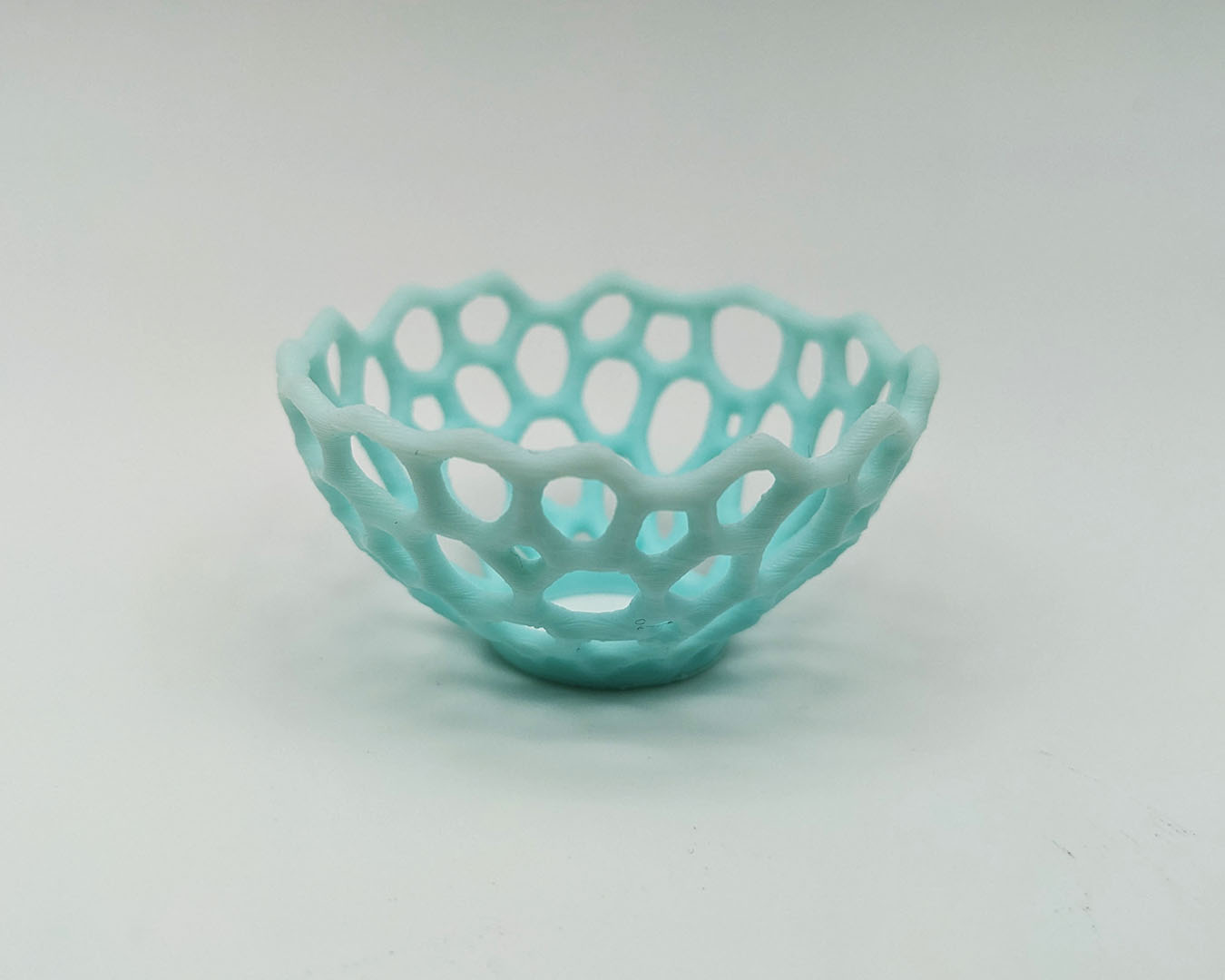 Miniatura 2 do modelo 3D Egg Cup Bionic Design