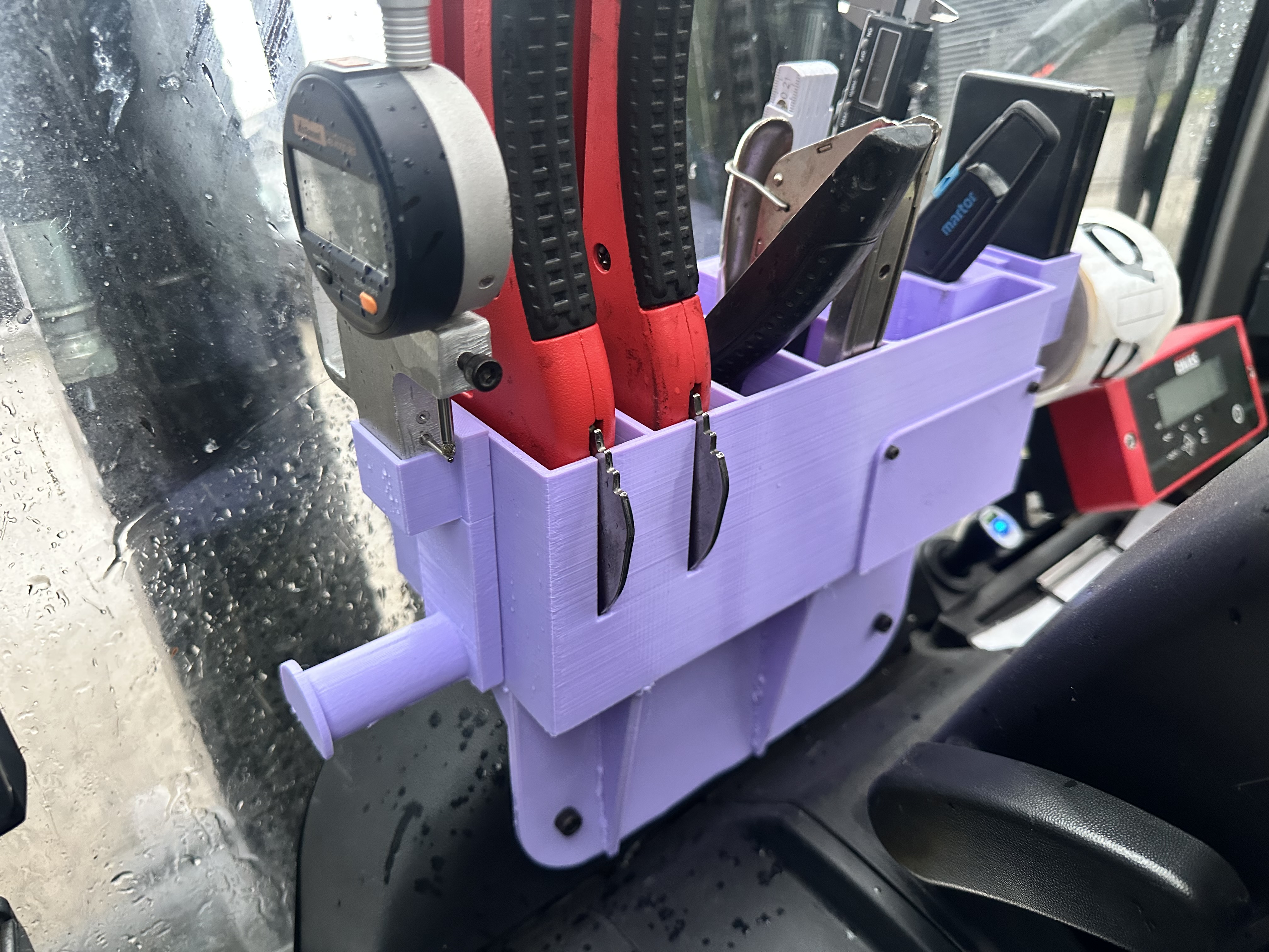 Toyota Tonero 20 - 25 - 35 Windshield Box / Tool Organizer
