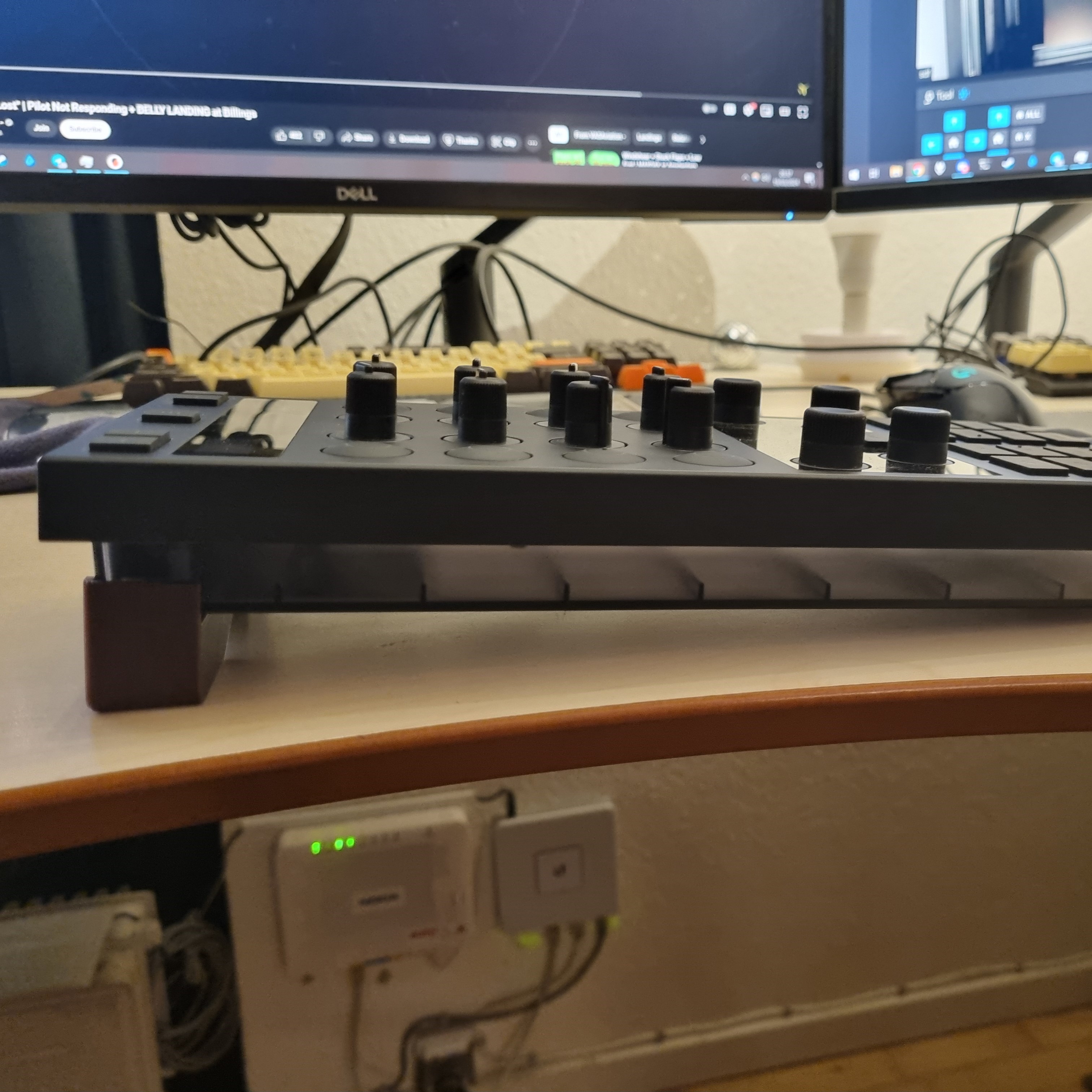 Miniatura 2 do modelo 3D Traktor X1 mk3 angled riser