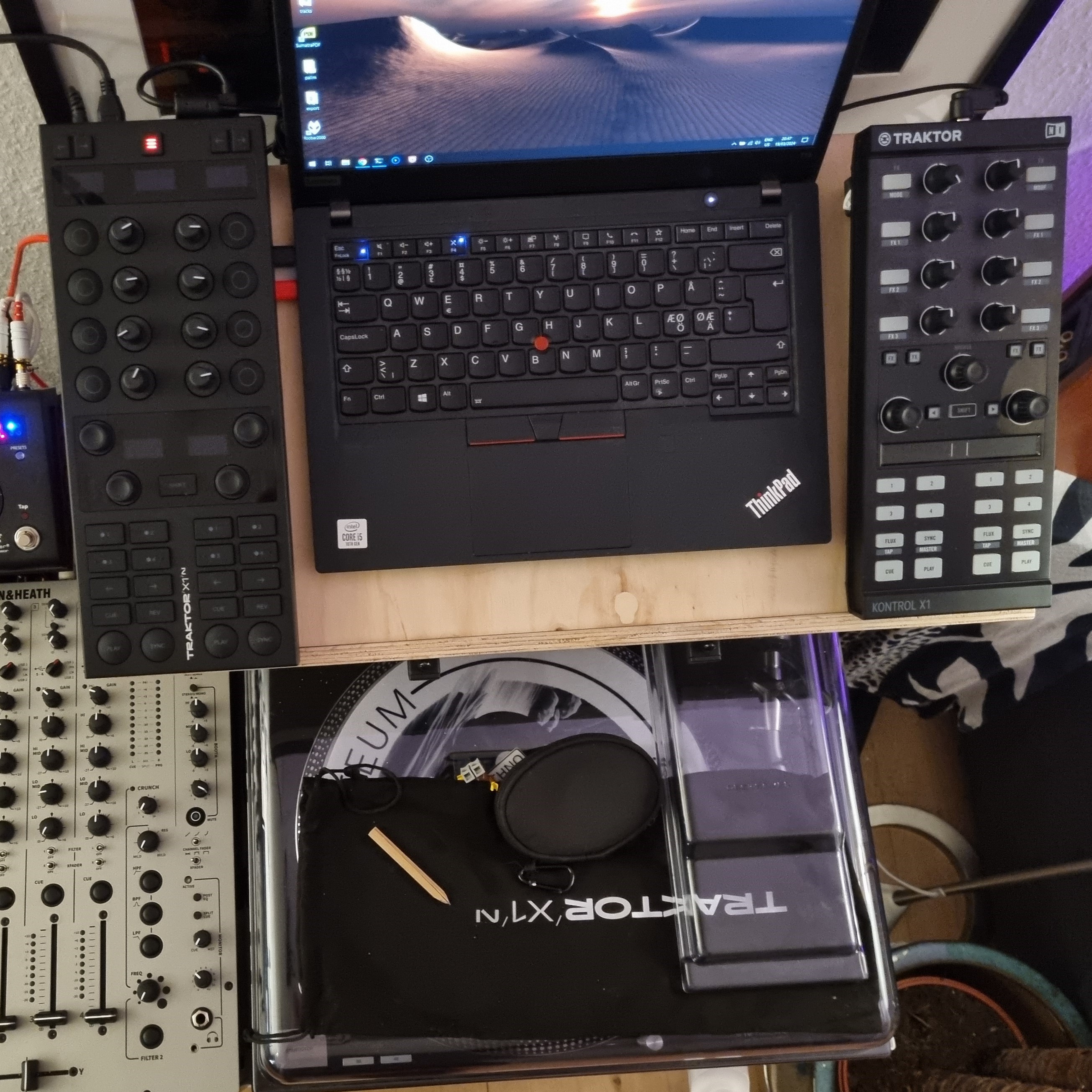 Miniatura 3 do modelo 3D Traktor X1 mk3 angled riser