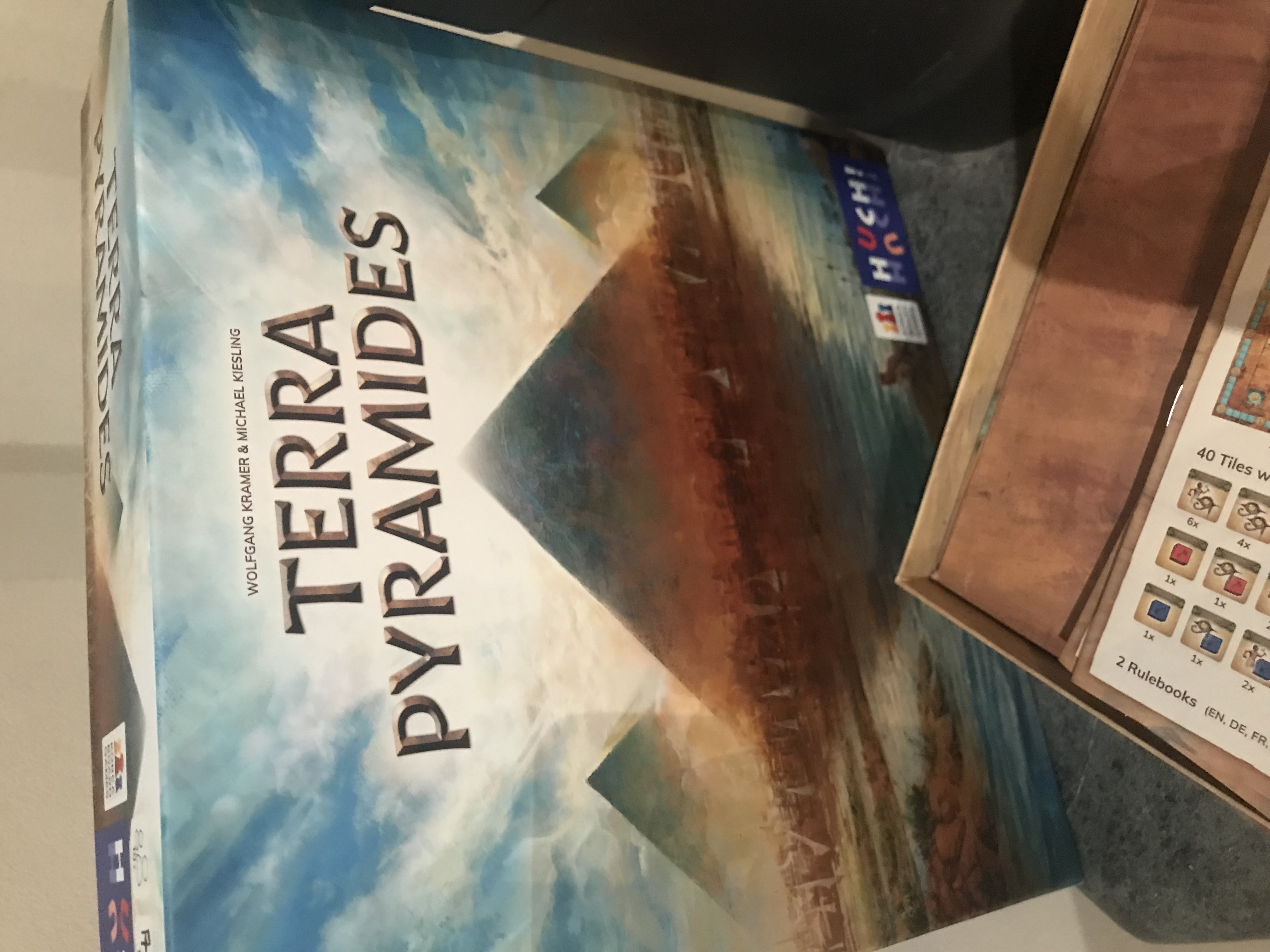 Terra Pyramides inlay