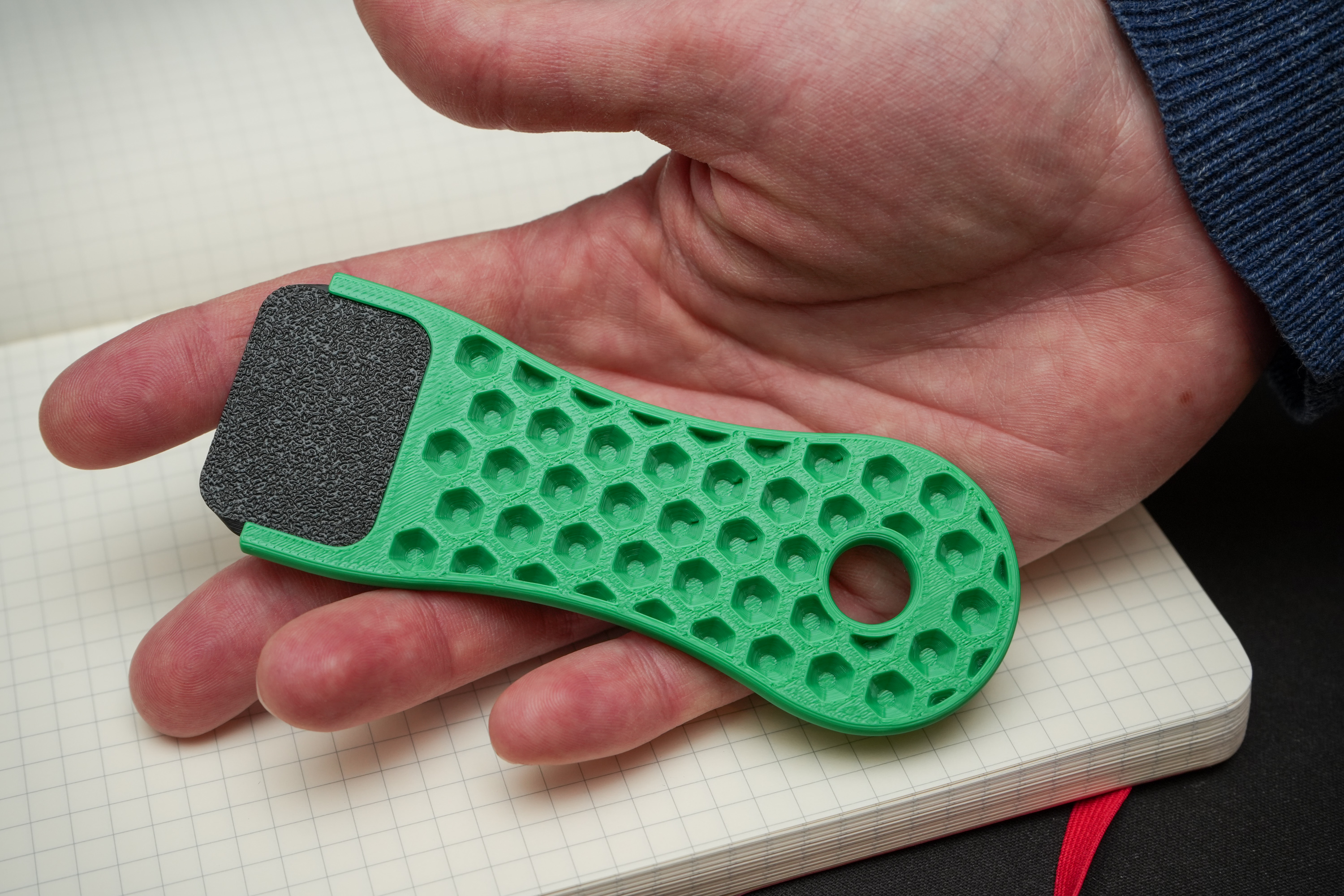 Miniatura 4 do modelo 3D Bed Scraper
