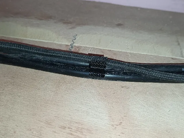 Cable clip