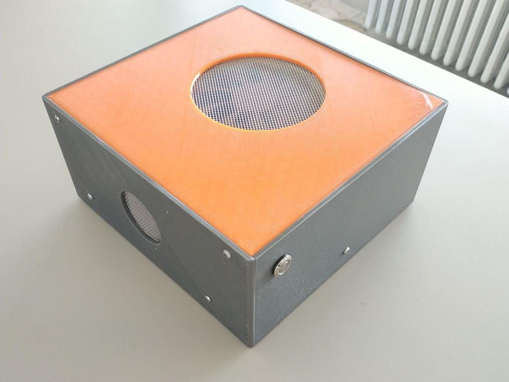 Miniatura 2 do modelo 3D Mochi mini-ITX case