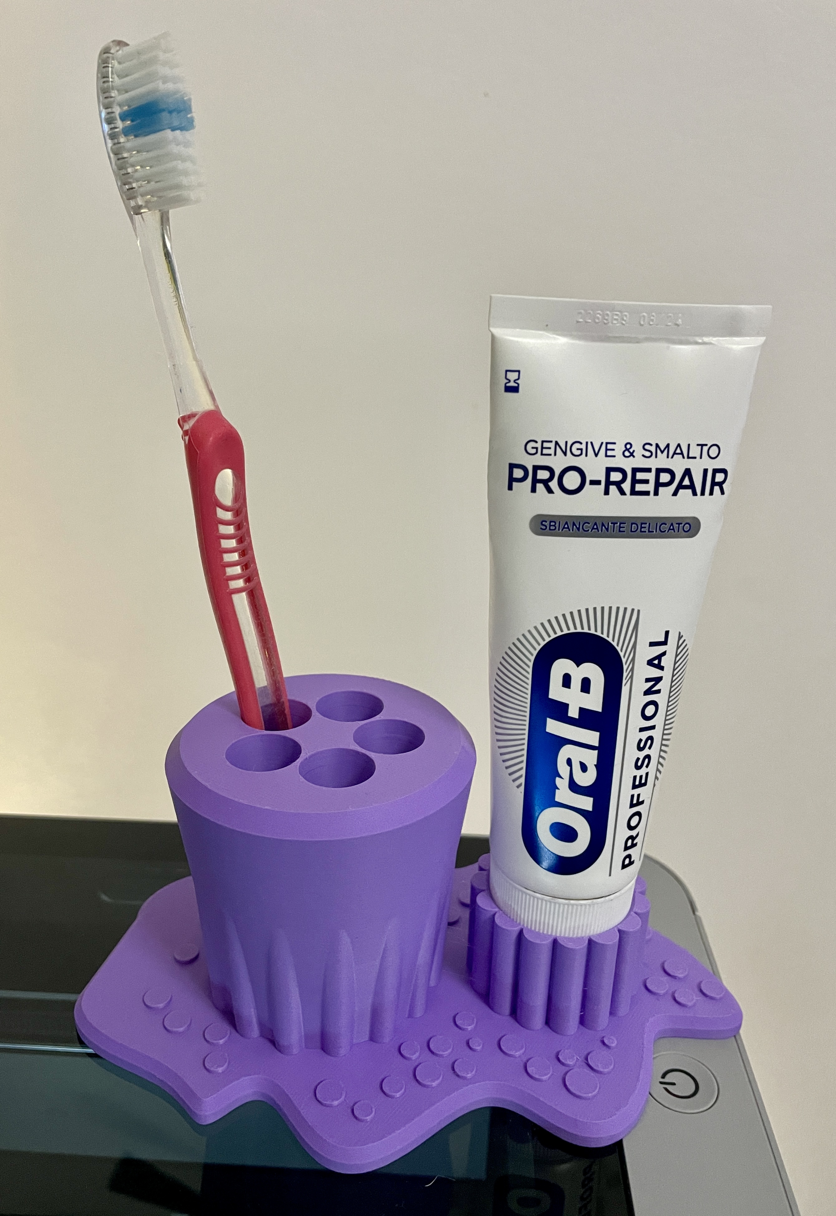 Holder toothbrush toothpaste