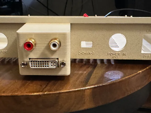 Atari XL Sophia 2 & Stereo Enclosure