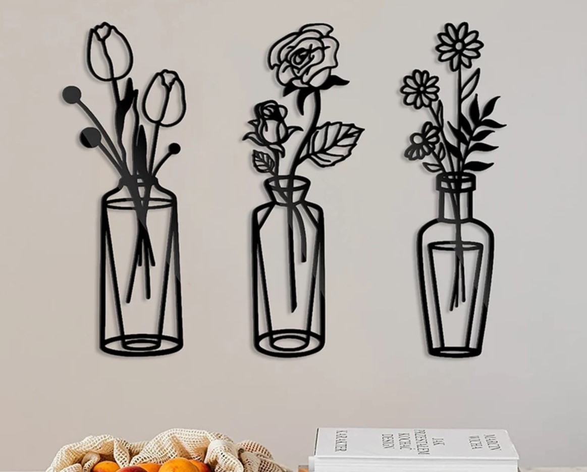 Wall art vase with flowers
