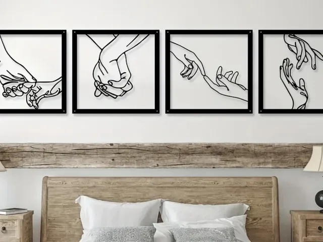 Wall art hands set