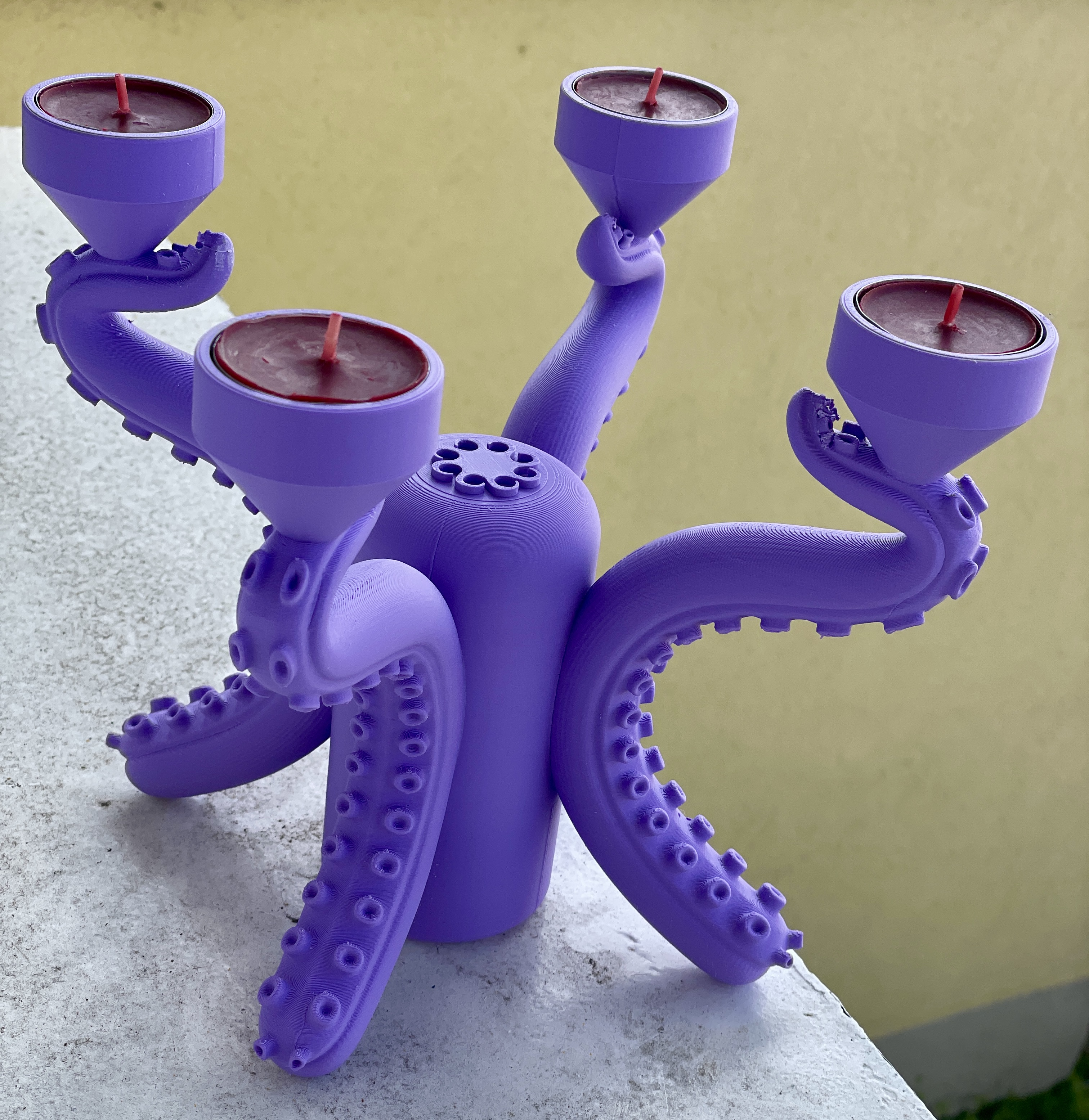 Candle holder octopus