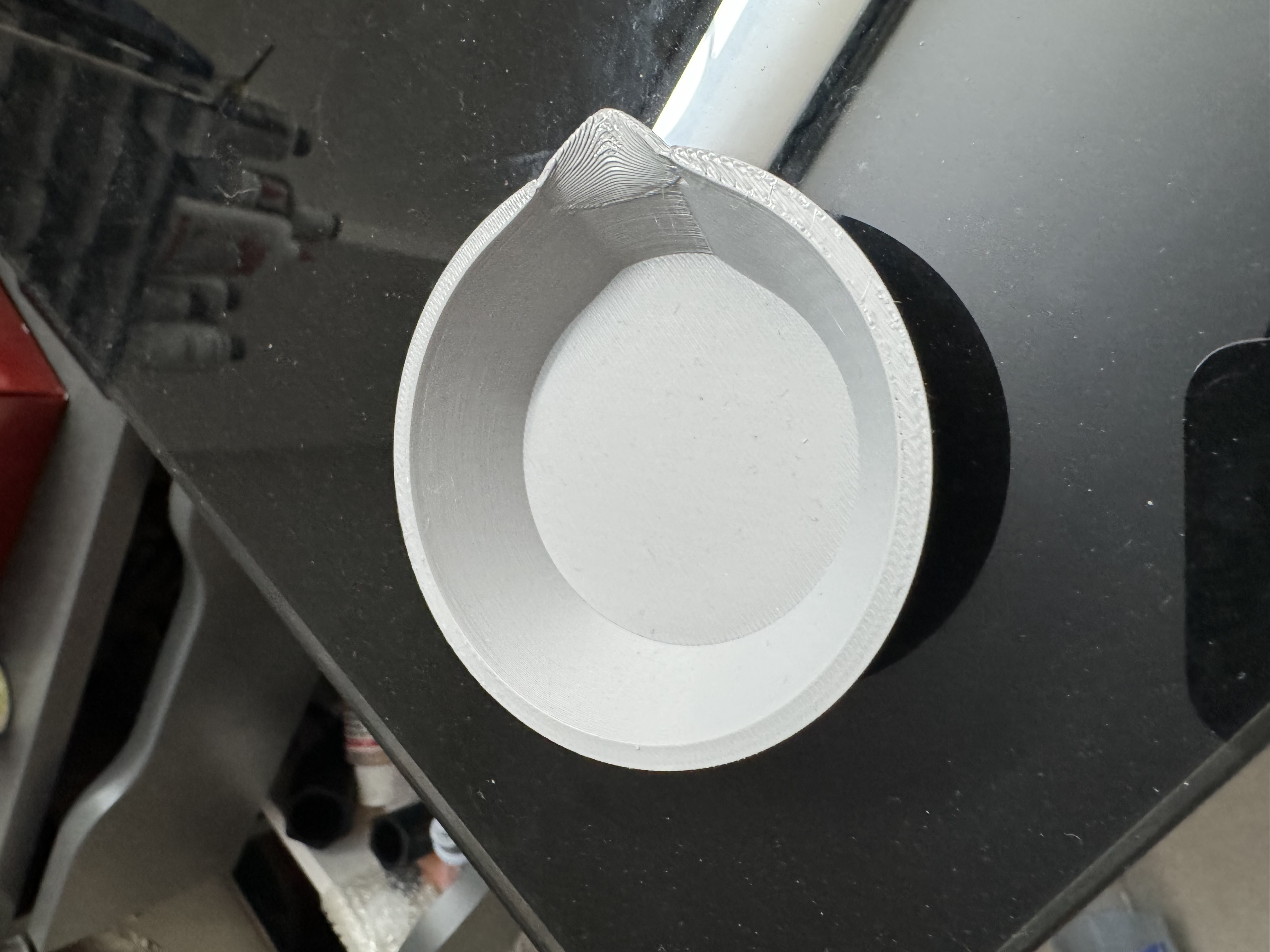 Airbrush paint mixing cup