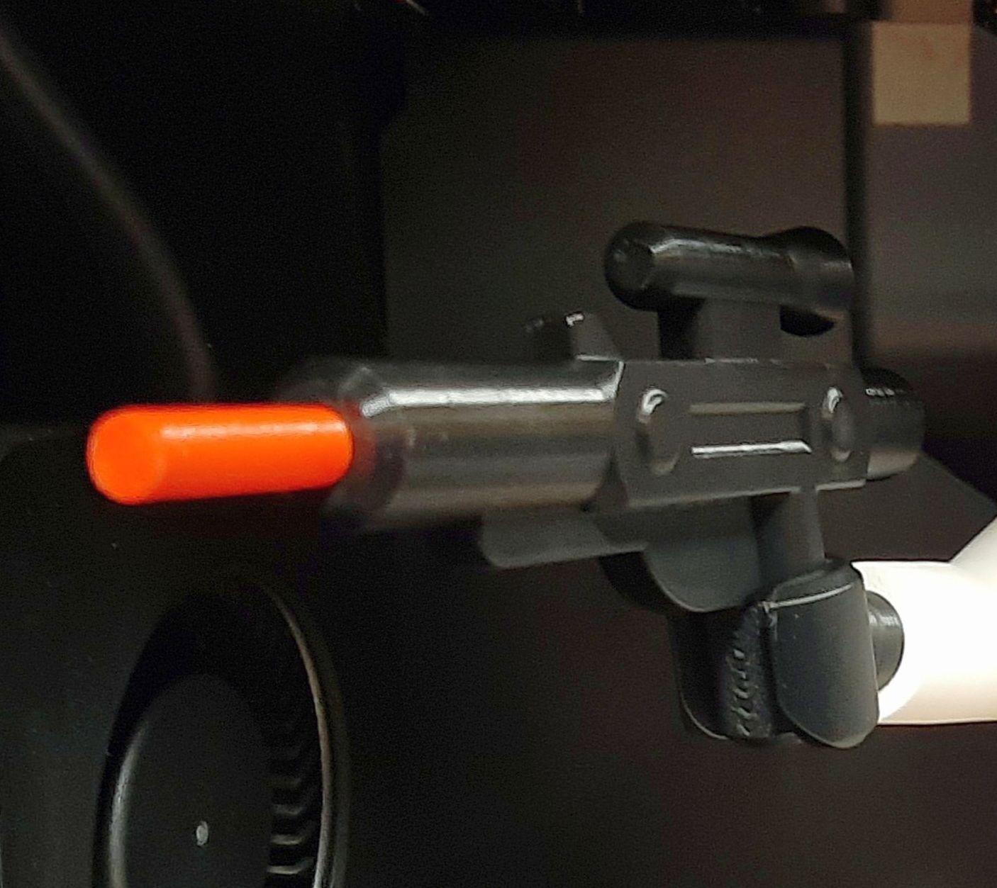 Blaster mit Laser (Lego inspiriert) Maßstab 6:1