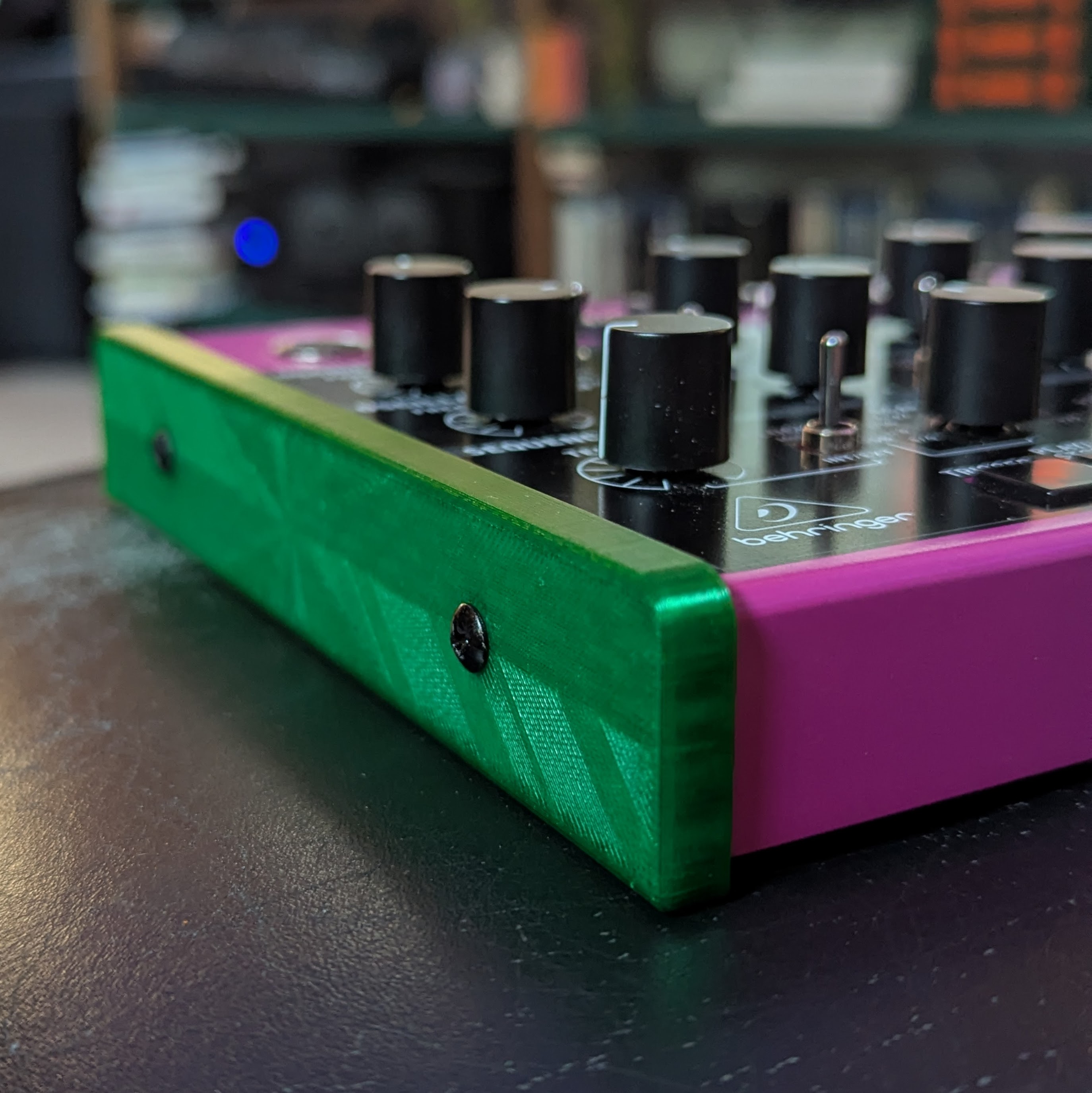 Behringer Edge Side Panel Replacement