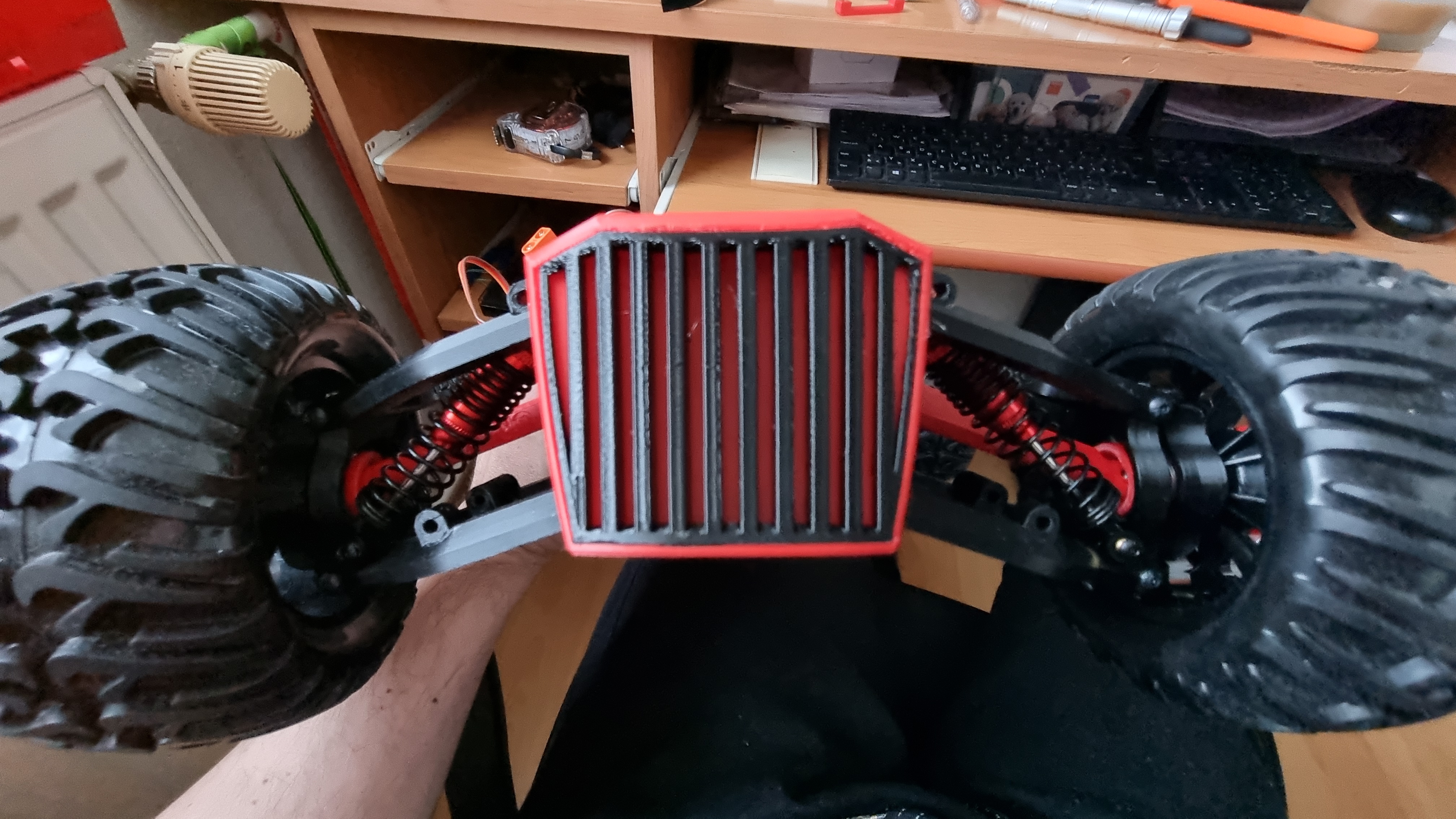 Bonnet and exhaust for Cramer truggys