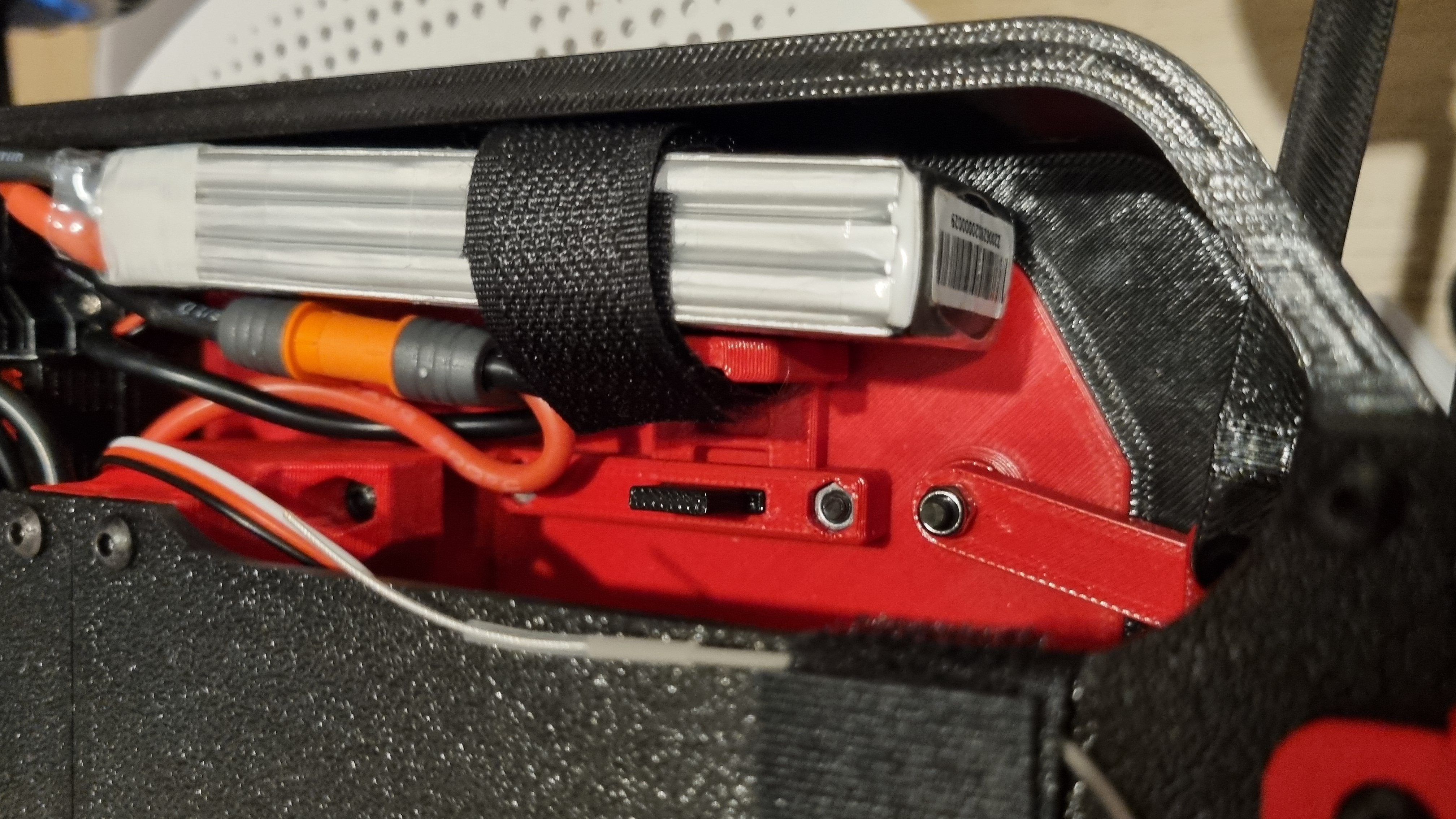 Cramer truggy battery holder