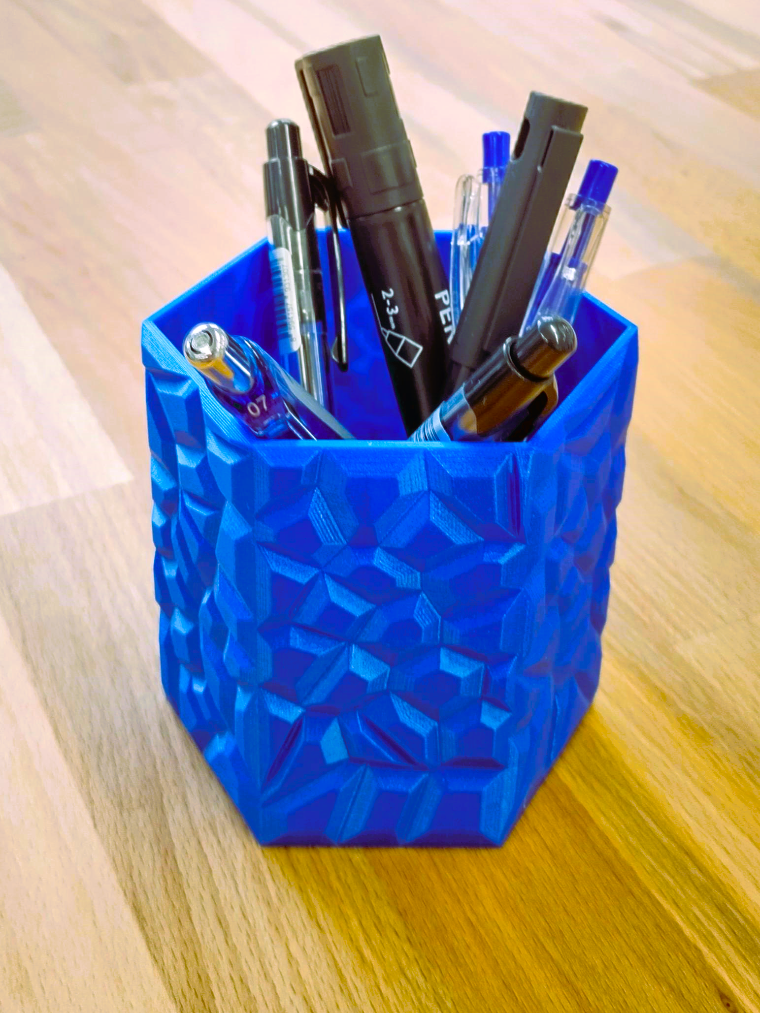 Stone pattern hexagon pencil holder