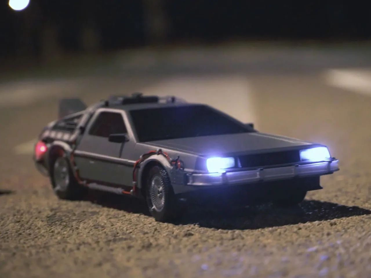 ホビーラジコン BACK TO THE FUTURE DELOREAN-1 Back to the Future Remote Control 1:16 scale DeLorean Time