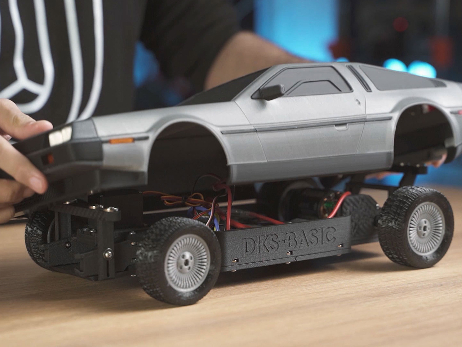 DMC Delorean RC 1/10 by Duke Doks | Printables Store