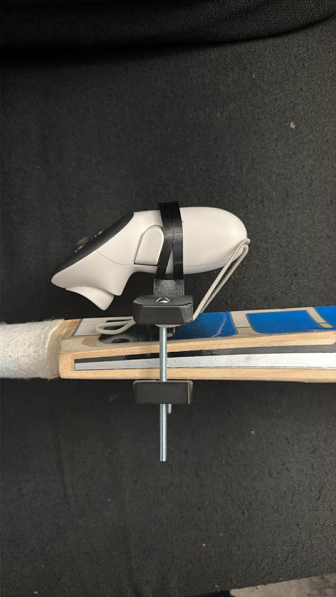 Cricket Bat Adapter for Oculus Meta 3 controller 3D model