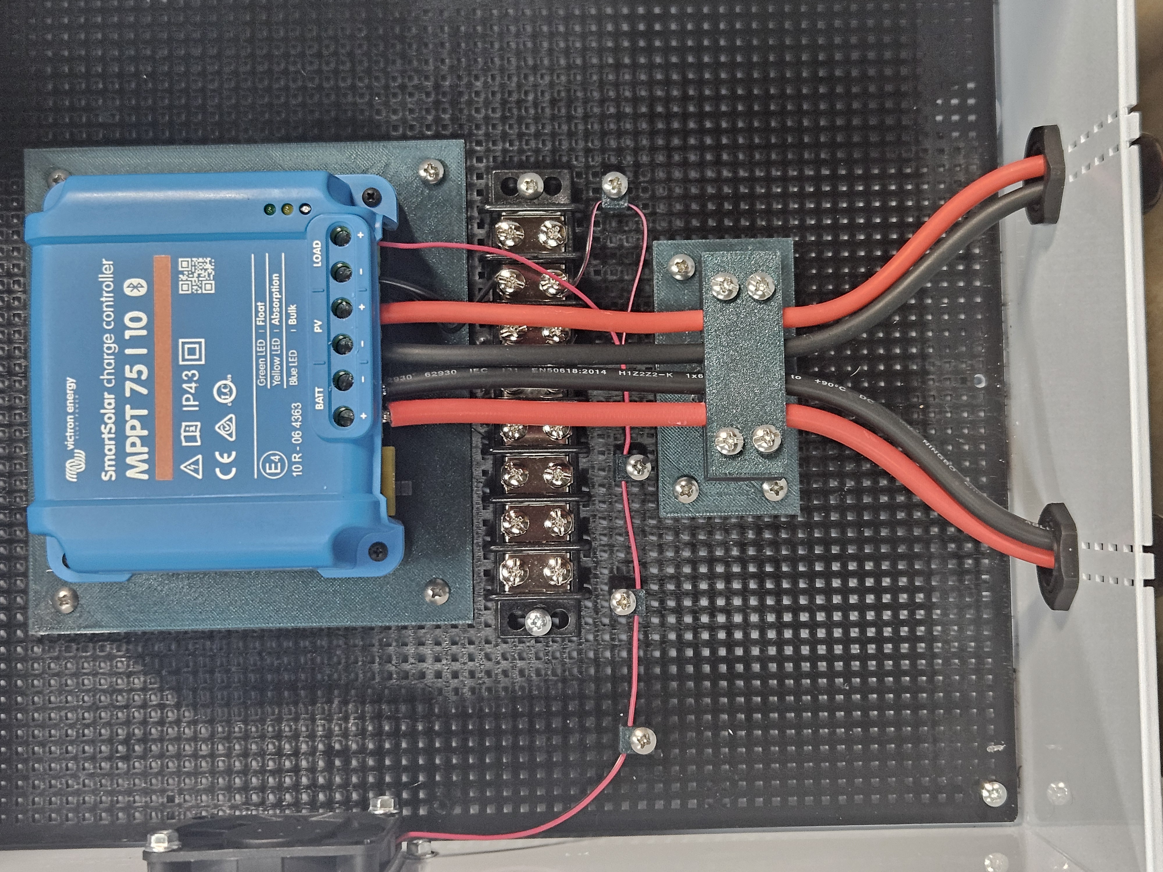 Strain Relief/Holder for 10 awg MC4 solar cable