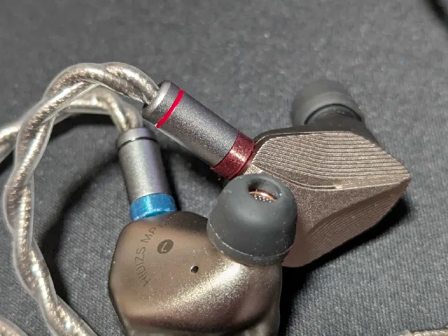 2 Pin IEM cable gap filler.