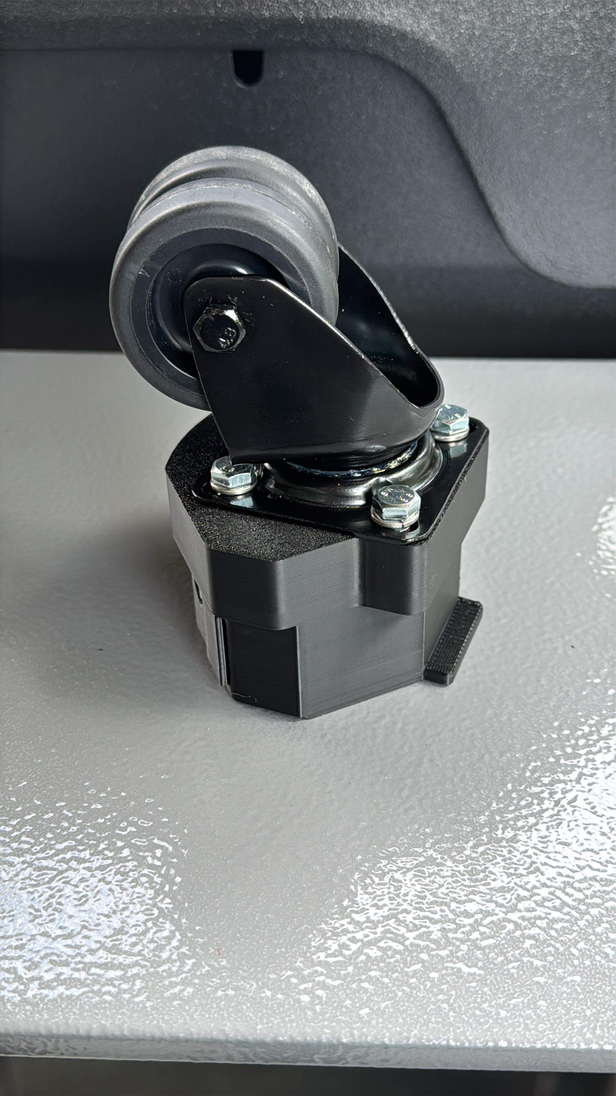 Weber Gasgrill SPIRIT E-325 GBS Lenkrollen Adapter