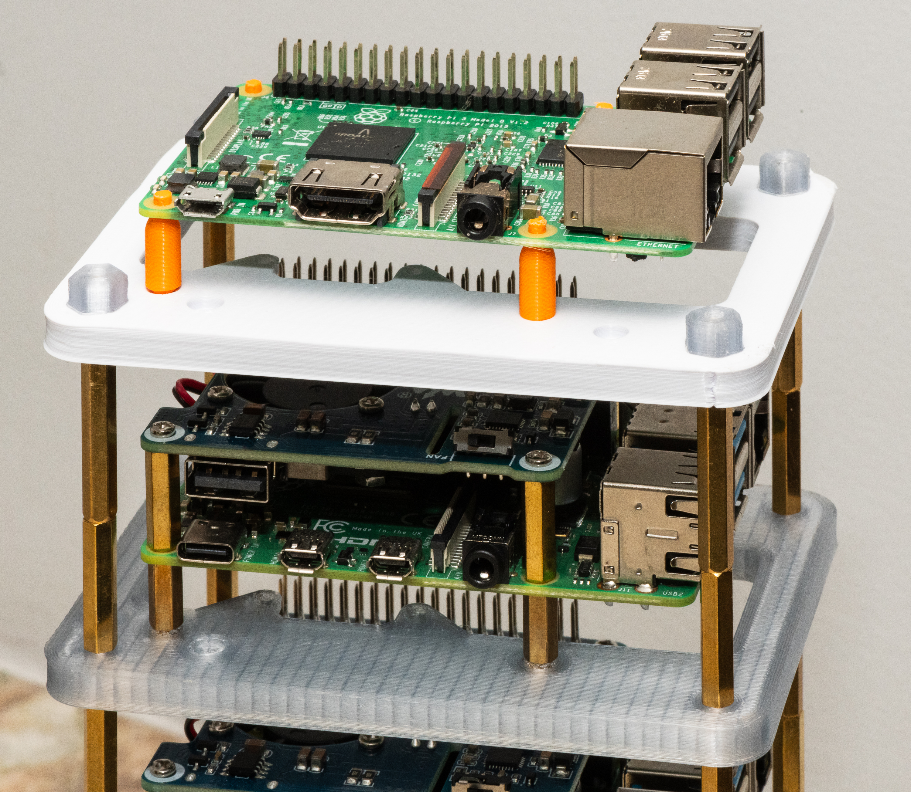 Miniatura 14 do modelo 3D Raspberry Pi MOBSS - Modular Open Benchtable Stackable System