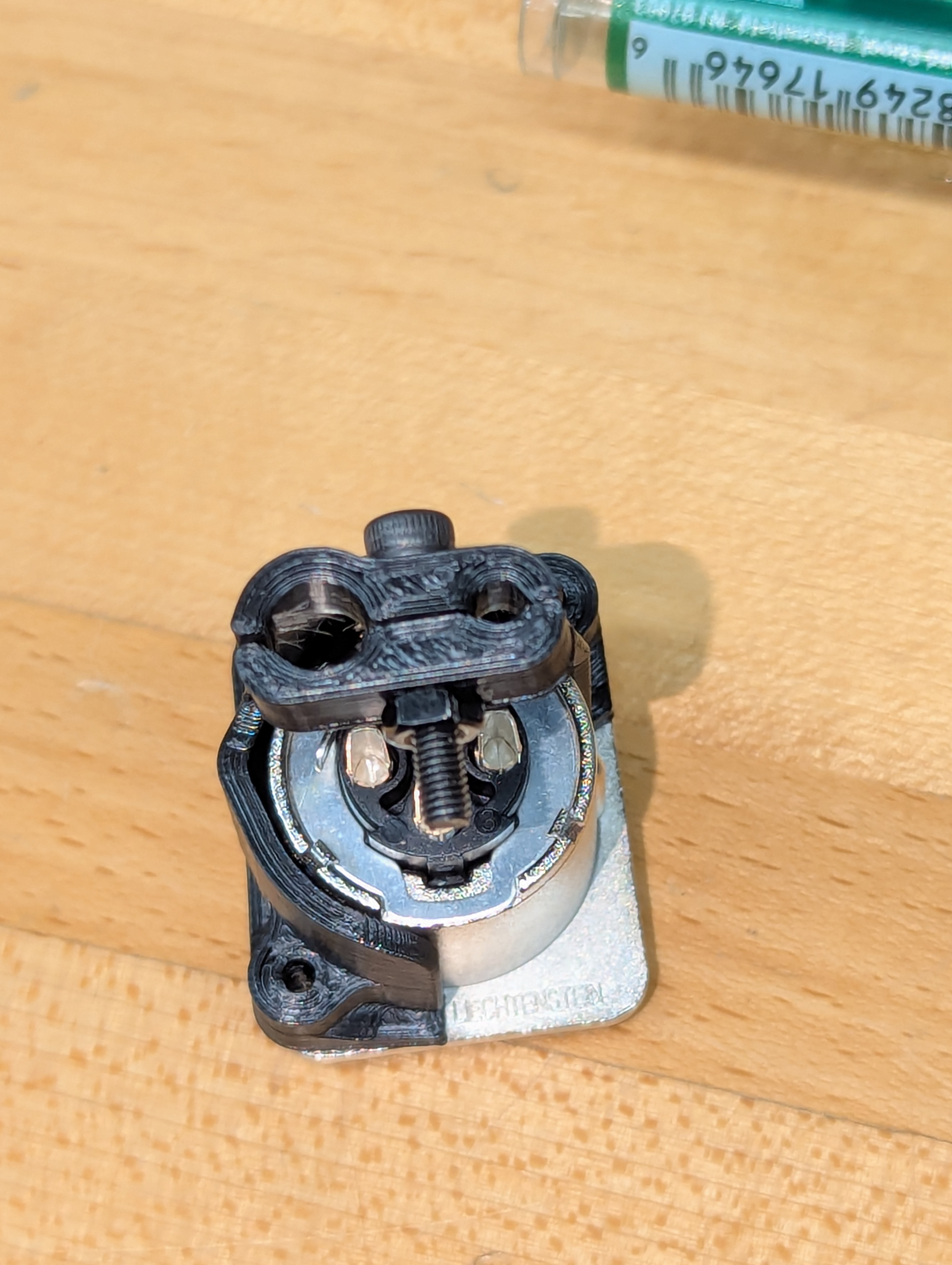 Cable clamp strain reliefs for XLR, TRS, Combo jacks