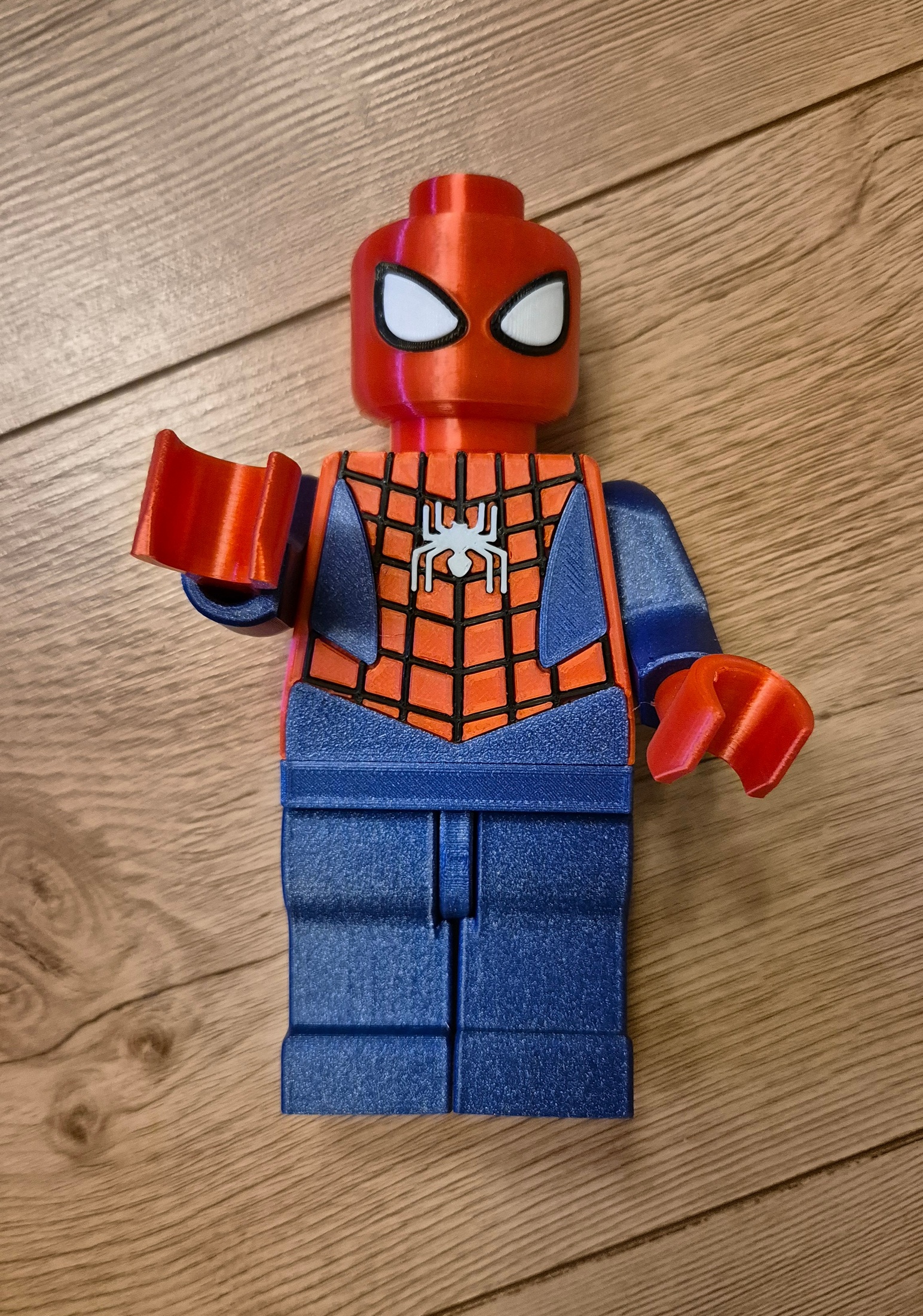 Web slinger moveable figure - full scale body - another version