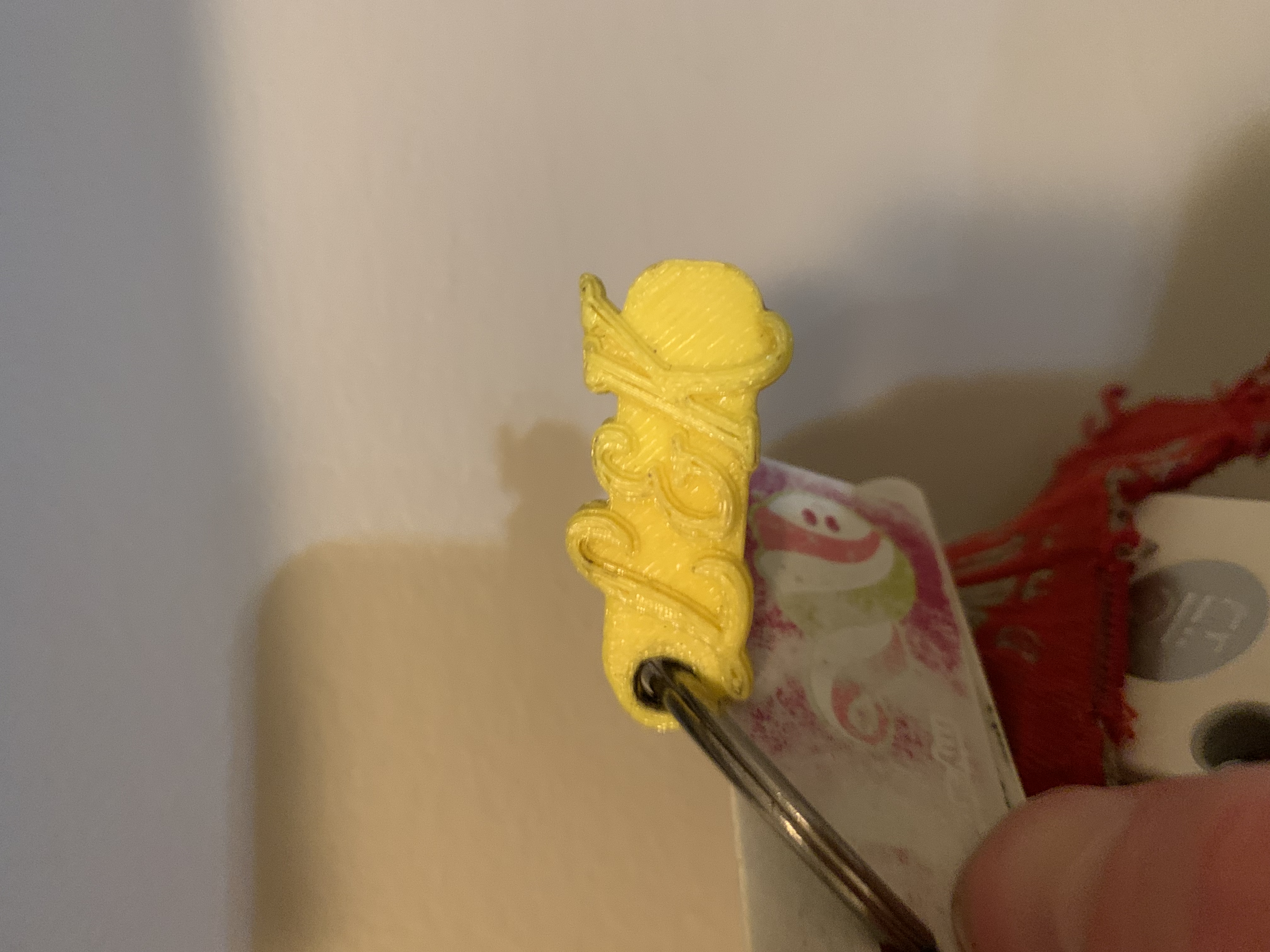 L&K Keychain Mervale Script