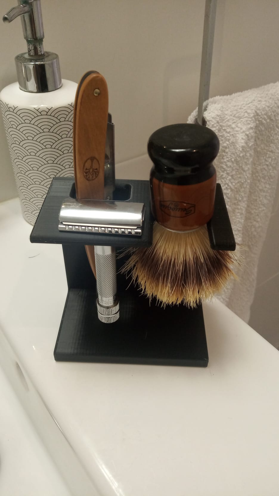 Wet Shaving Stand