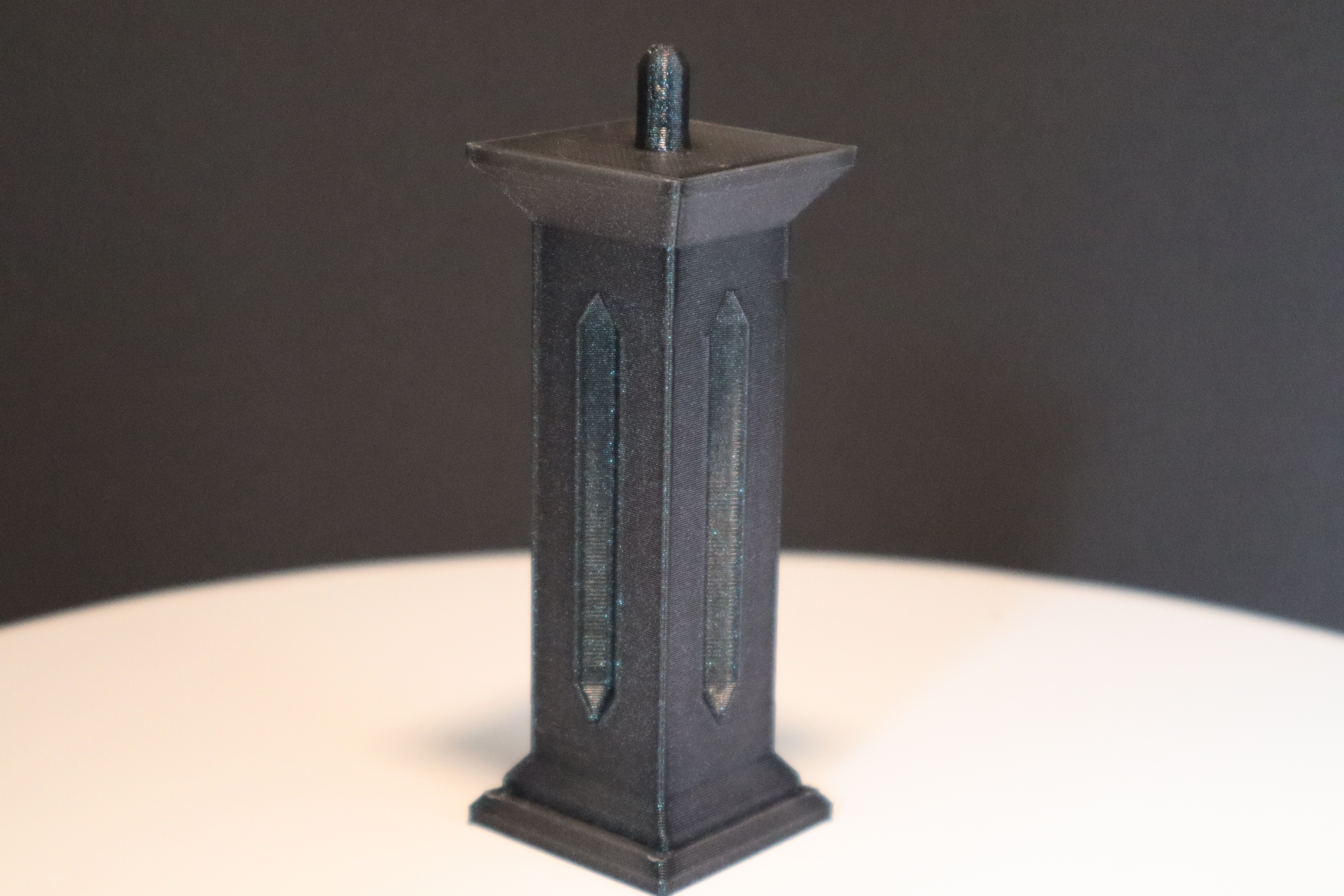 Display Pillar for Helmets