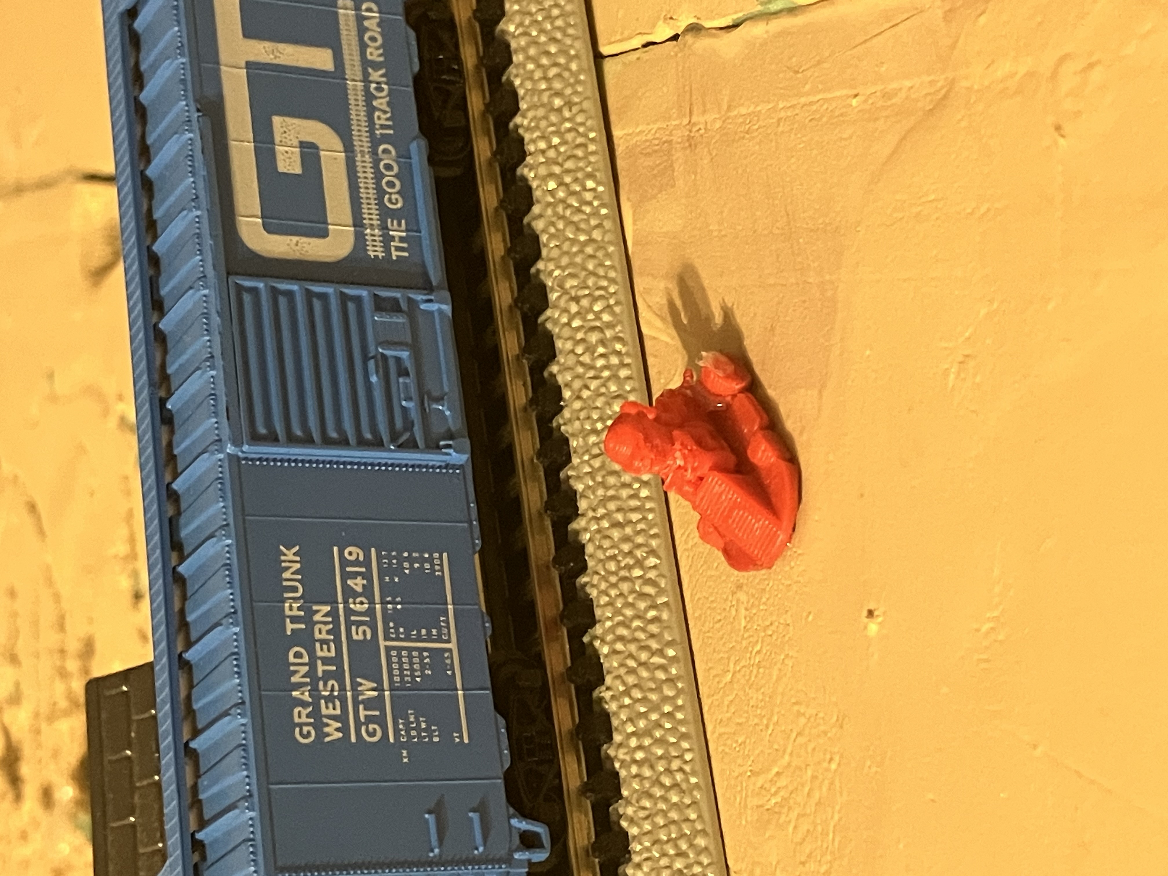 V2 N scale Mario Kar car