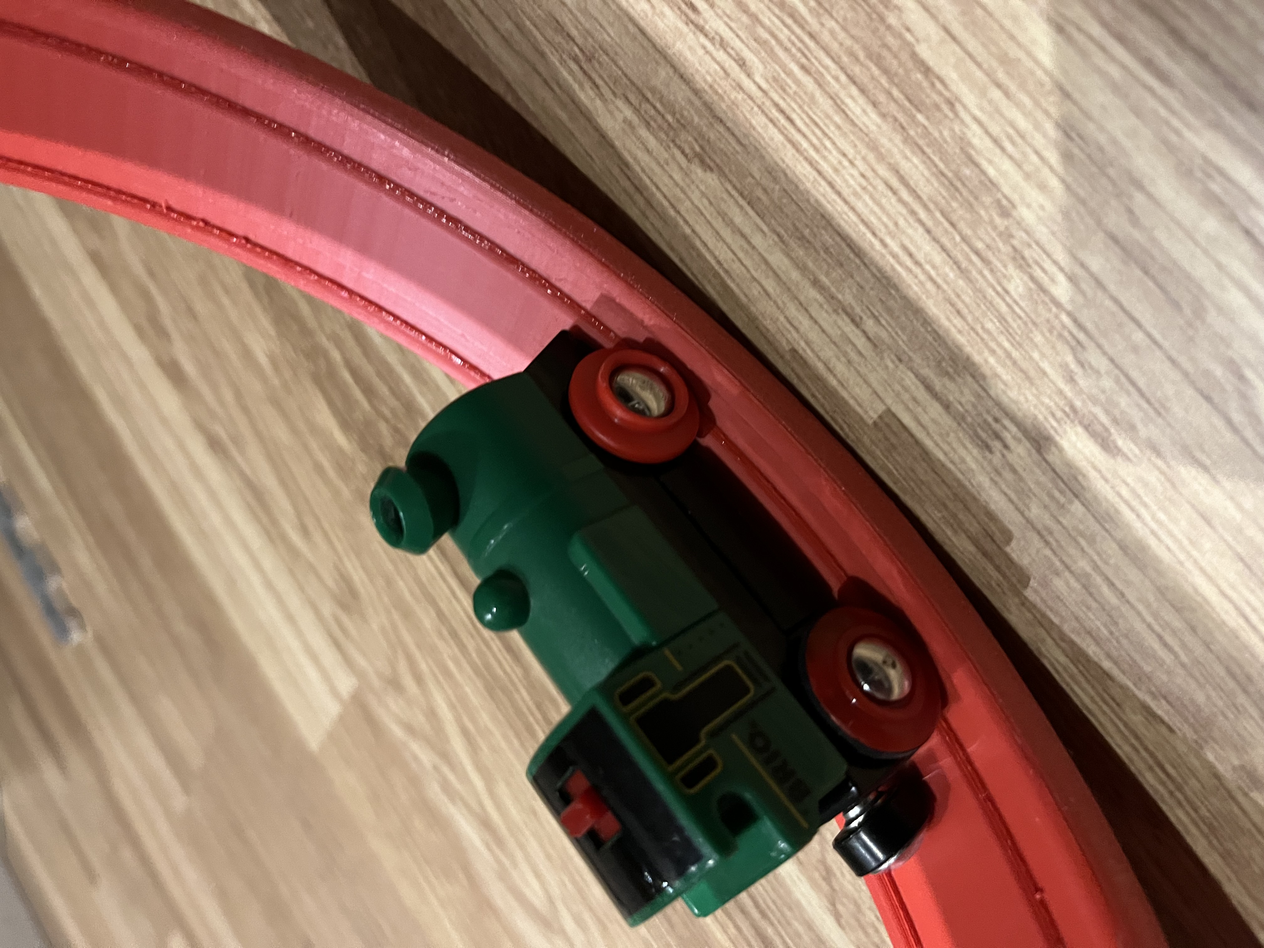 Miniatura 2 do modelo 3D Infinity Loop Train Ring