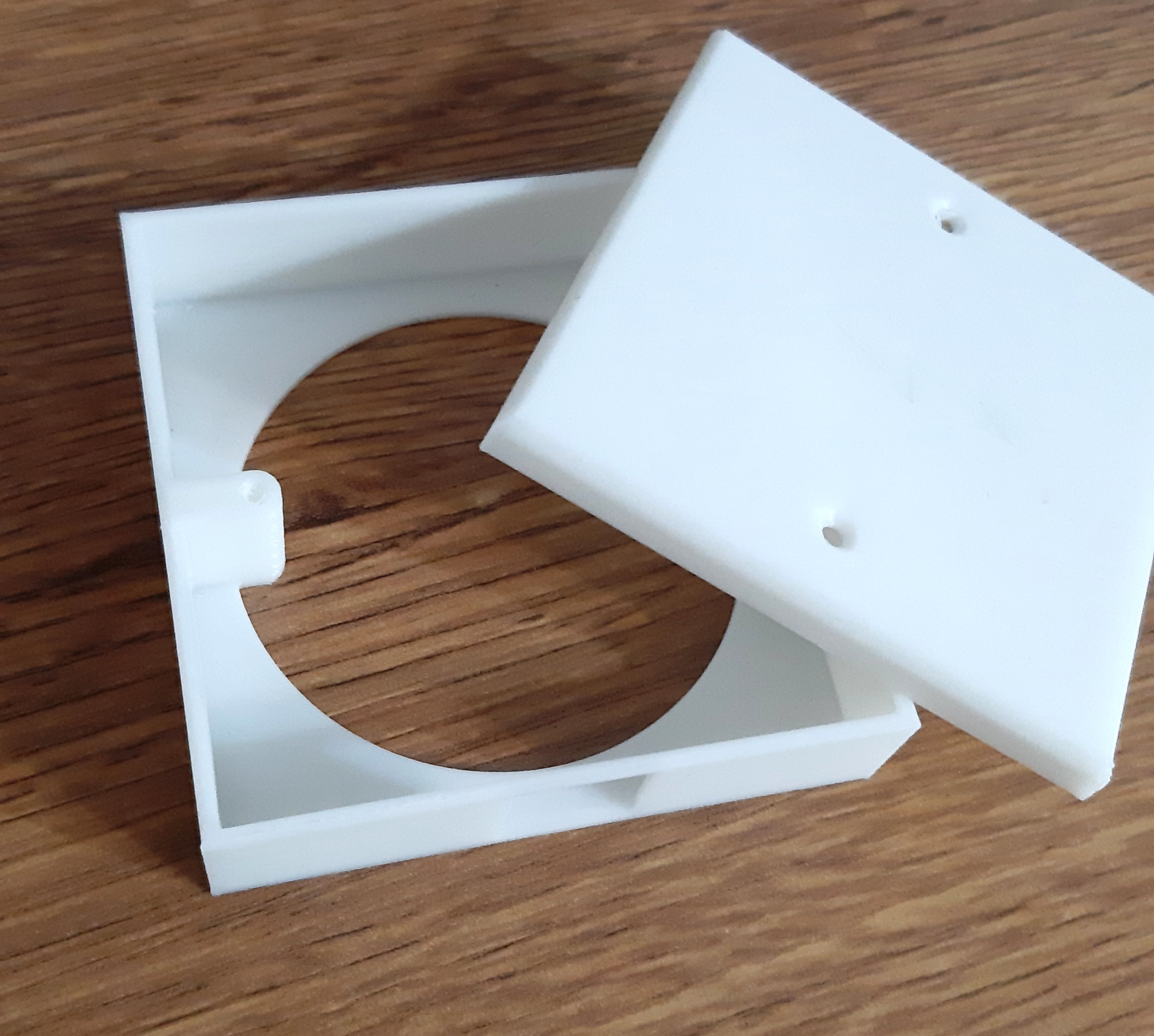 Electrical wall mounting box EU