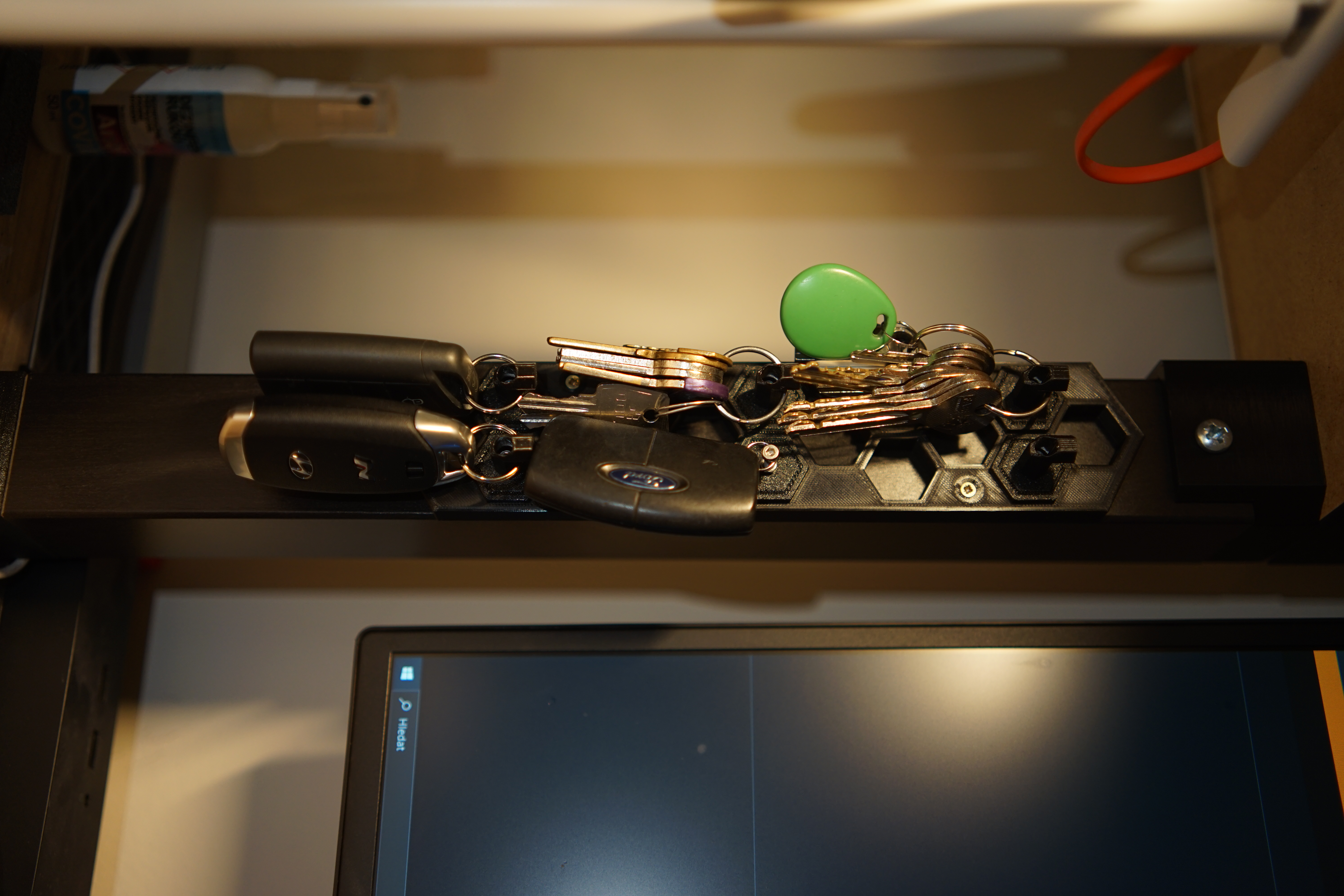 Honeycomb Keys Holder / Wall Hooks