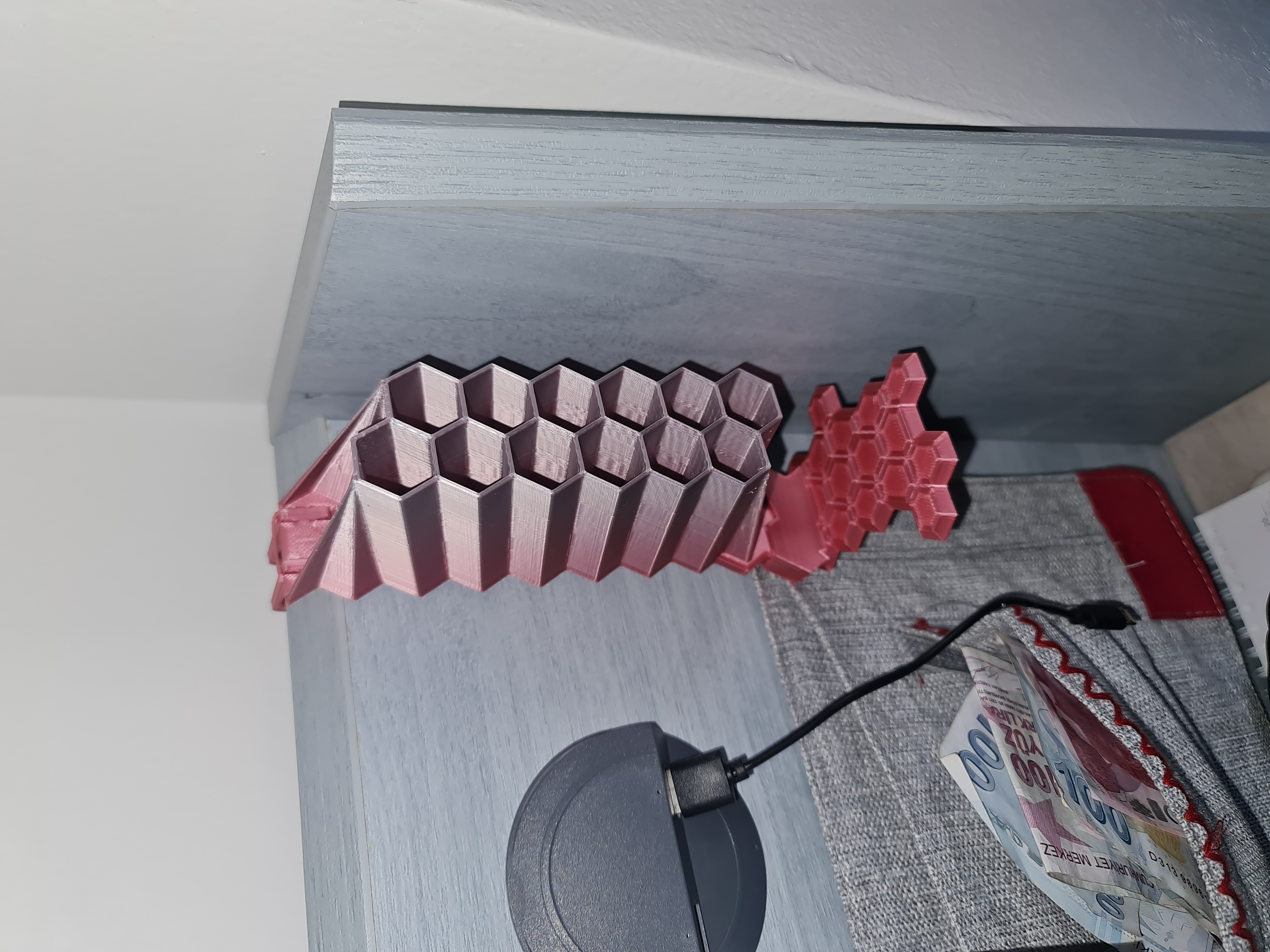 Honeycomb Pen Holder By Hysen Download Free Stl Model