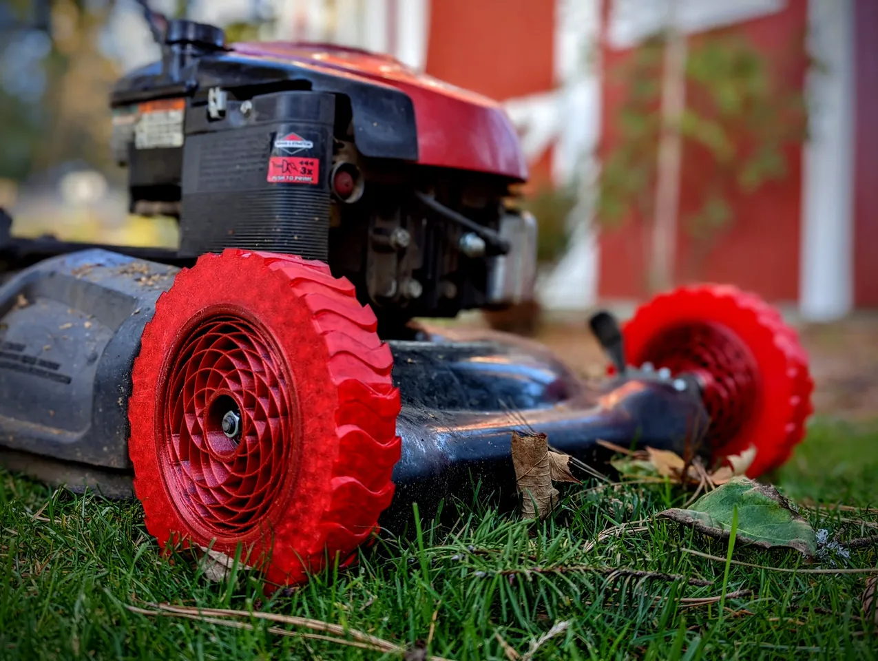 Self propelled lawn online mower wheel