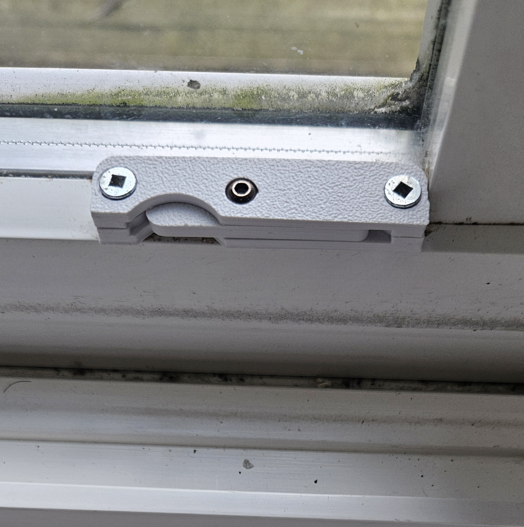 Miniatura 3 do modelo 3D Sliding Window Sash Toggle Vent Stop Lock