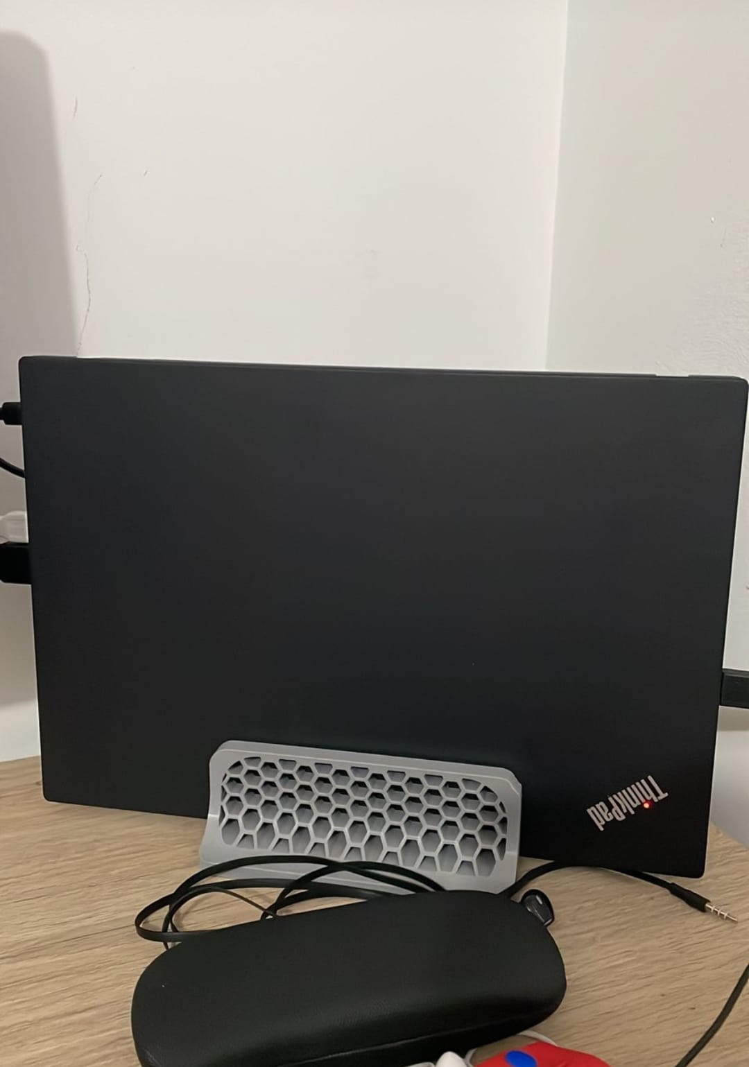 Laptop Stand Support 1 Laptop