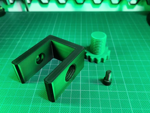 Desk clamp for camera accesories
