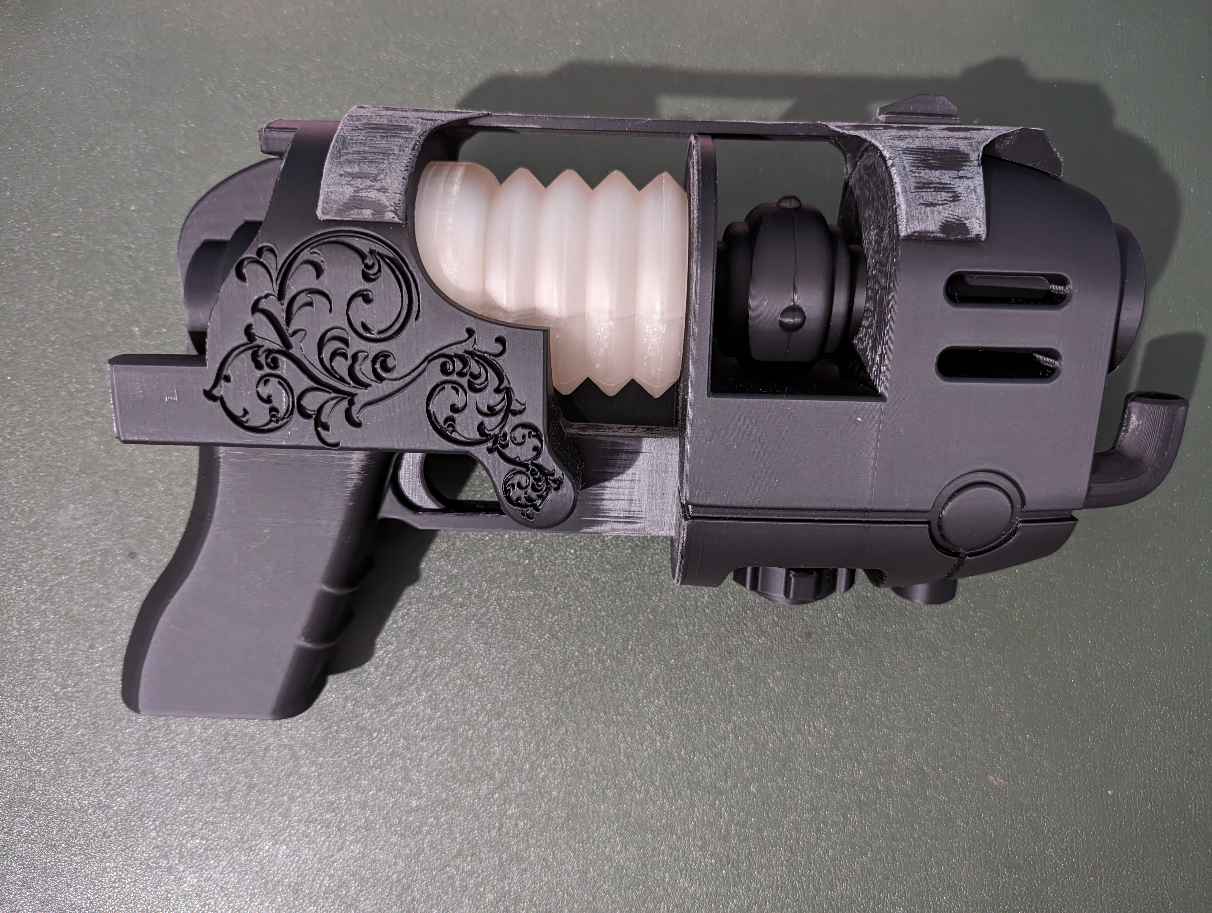 Cypher's Plasma Pistol - 40K Costume Prop