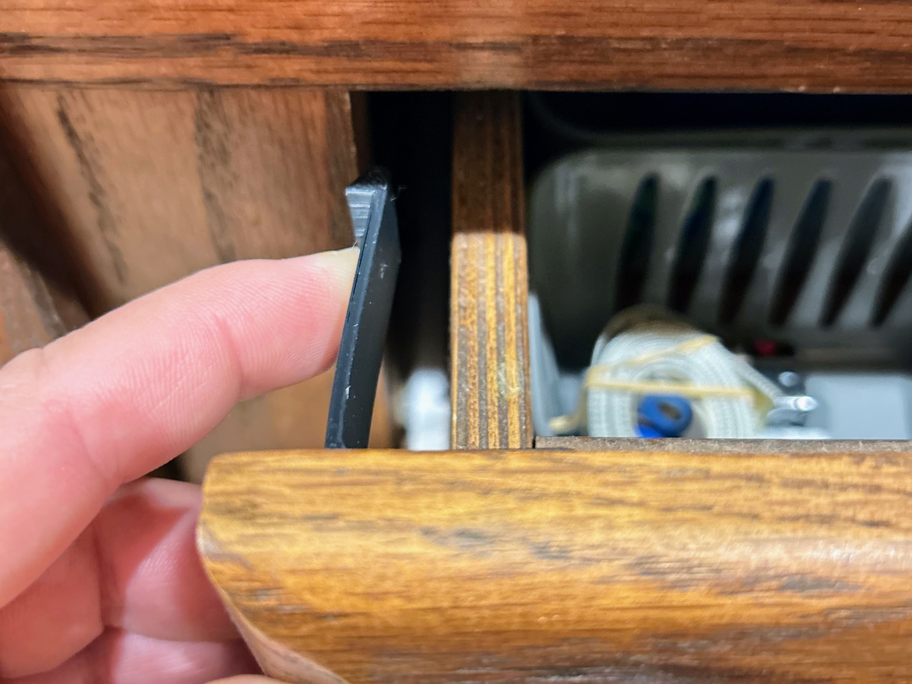 Simple Drawer-Cabinet Child Lock