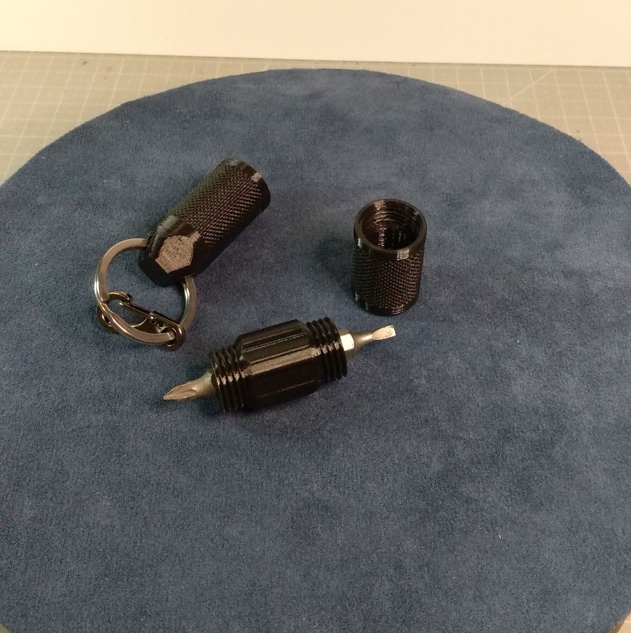 Miniatura 3 do modelo 3D KEYCHAIN SCREWDRIVER