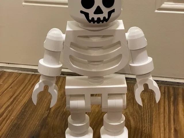 Giant Lego Skeleton (Face & Arm Improvements)