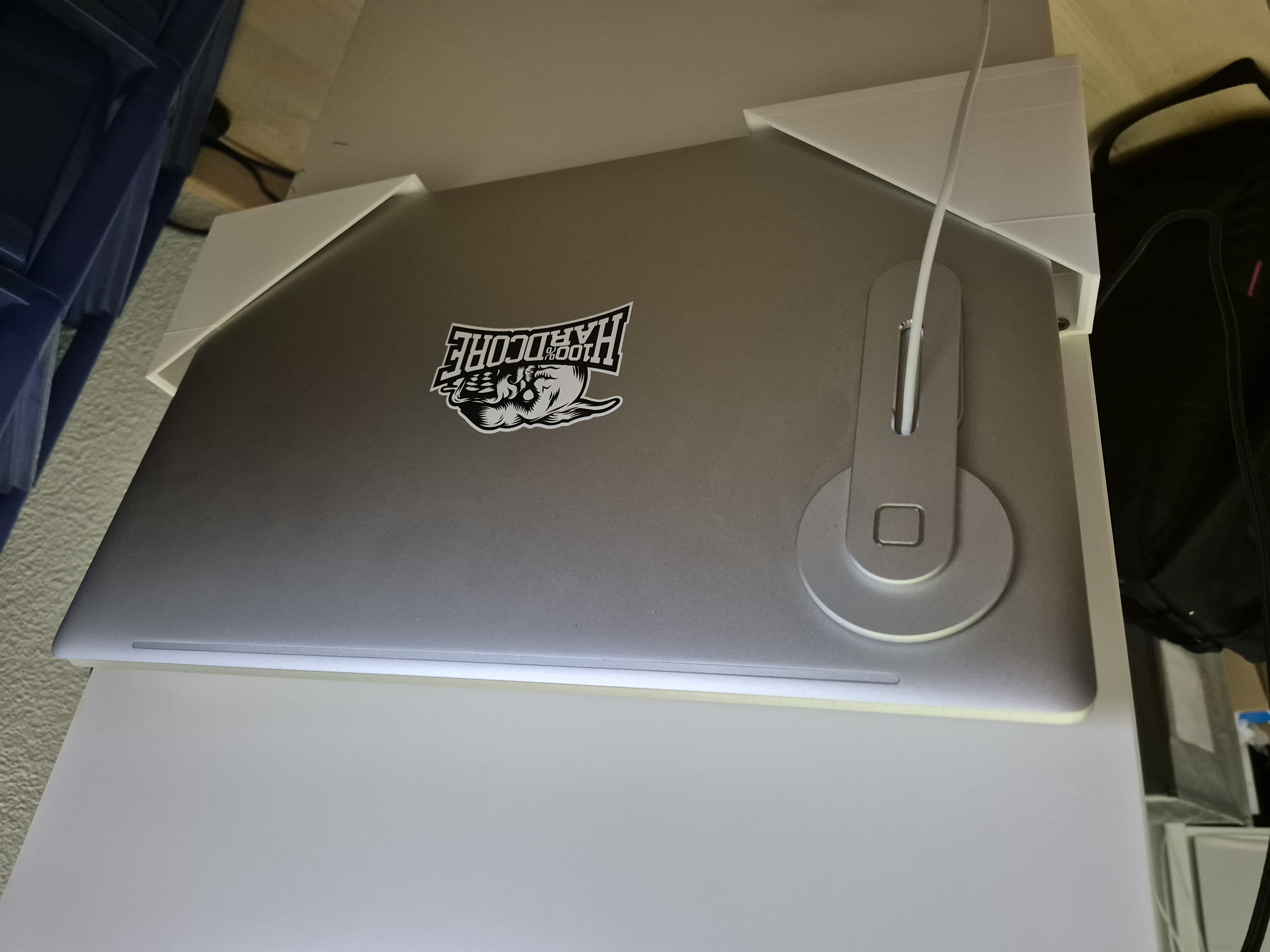Laptop hanger Kallax