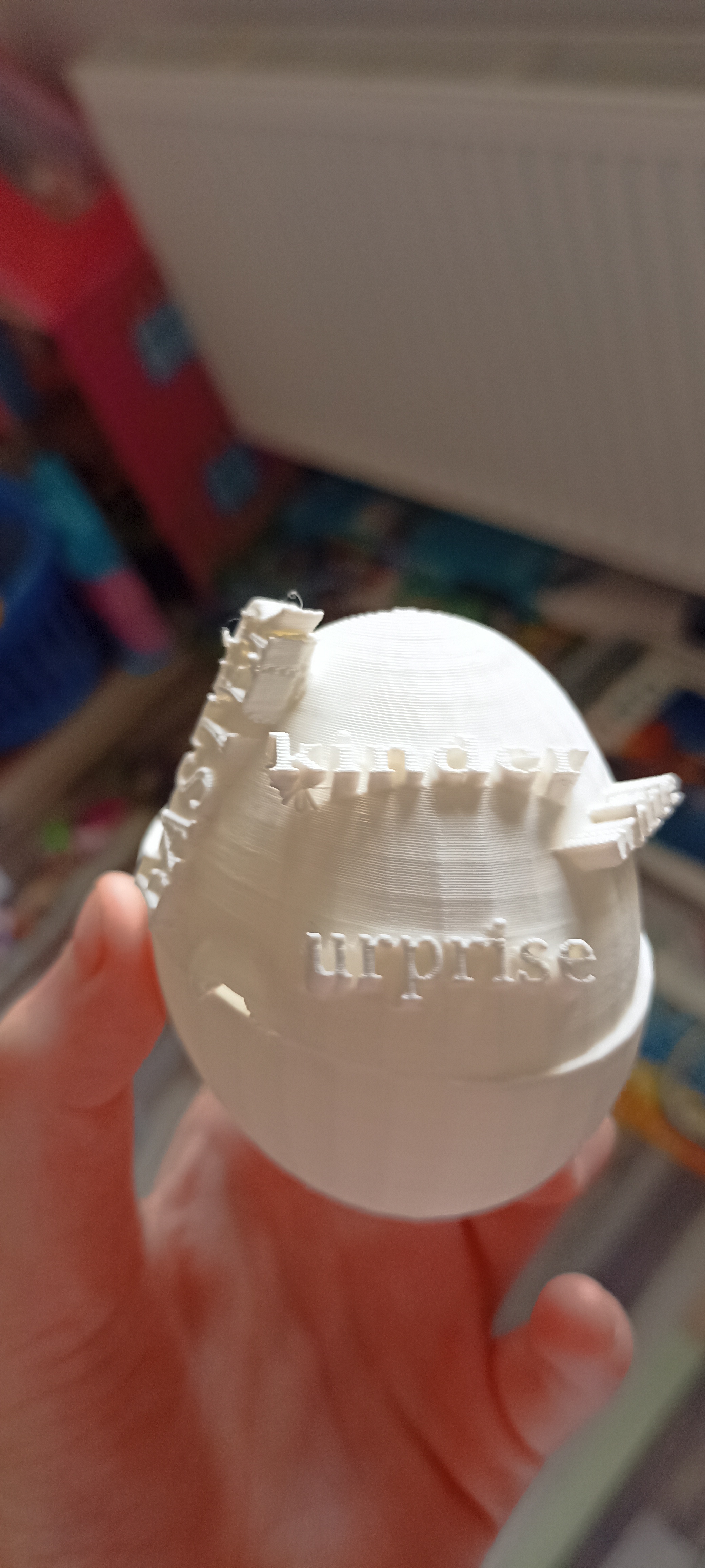 kinder Suprise Easter White maxi Packaging
