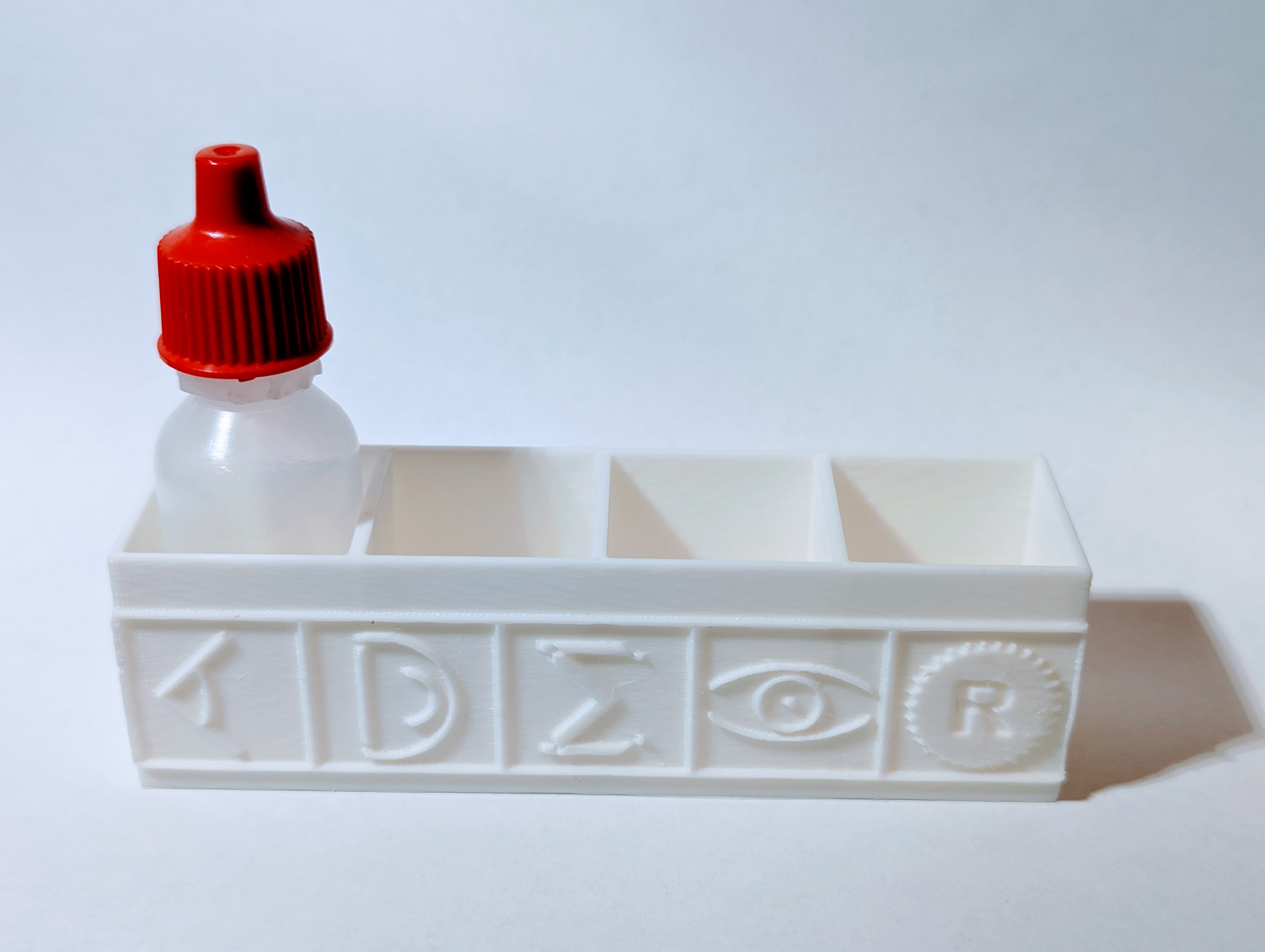 Optometry: Eye drop holder (for TPAs)