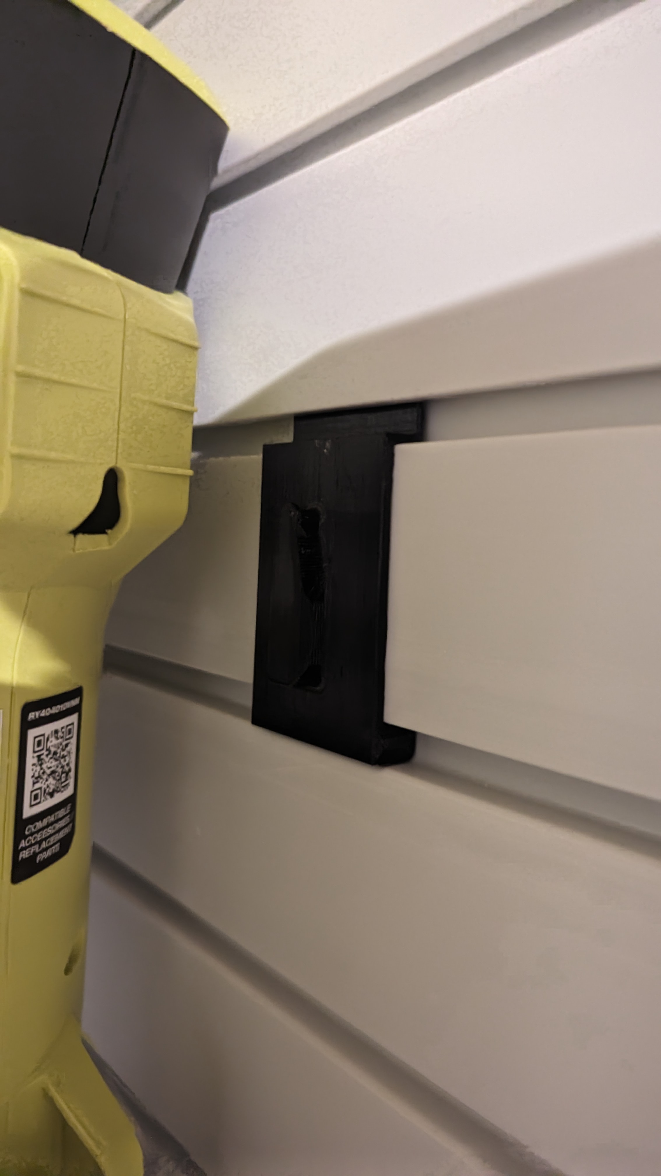 Leaf Blower & Battery Slatwall Mounts for Ryobi 40V by Yangorang