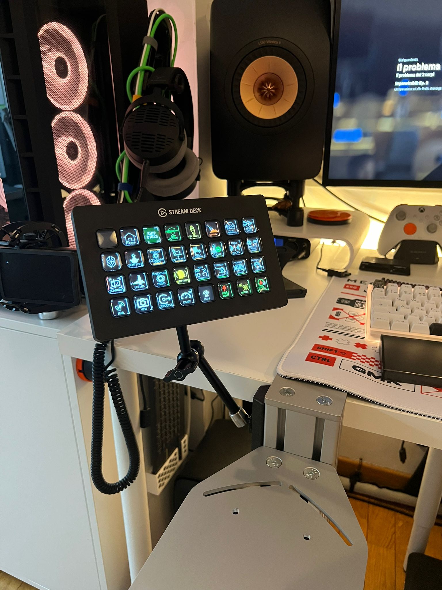 support stream deck von andrea.c | Kostenloses STL-Modell herunterladen ...