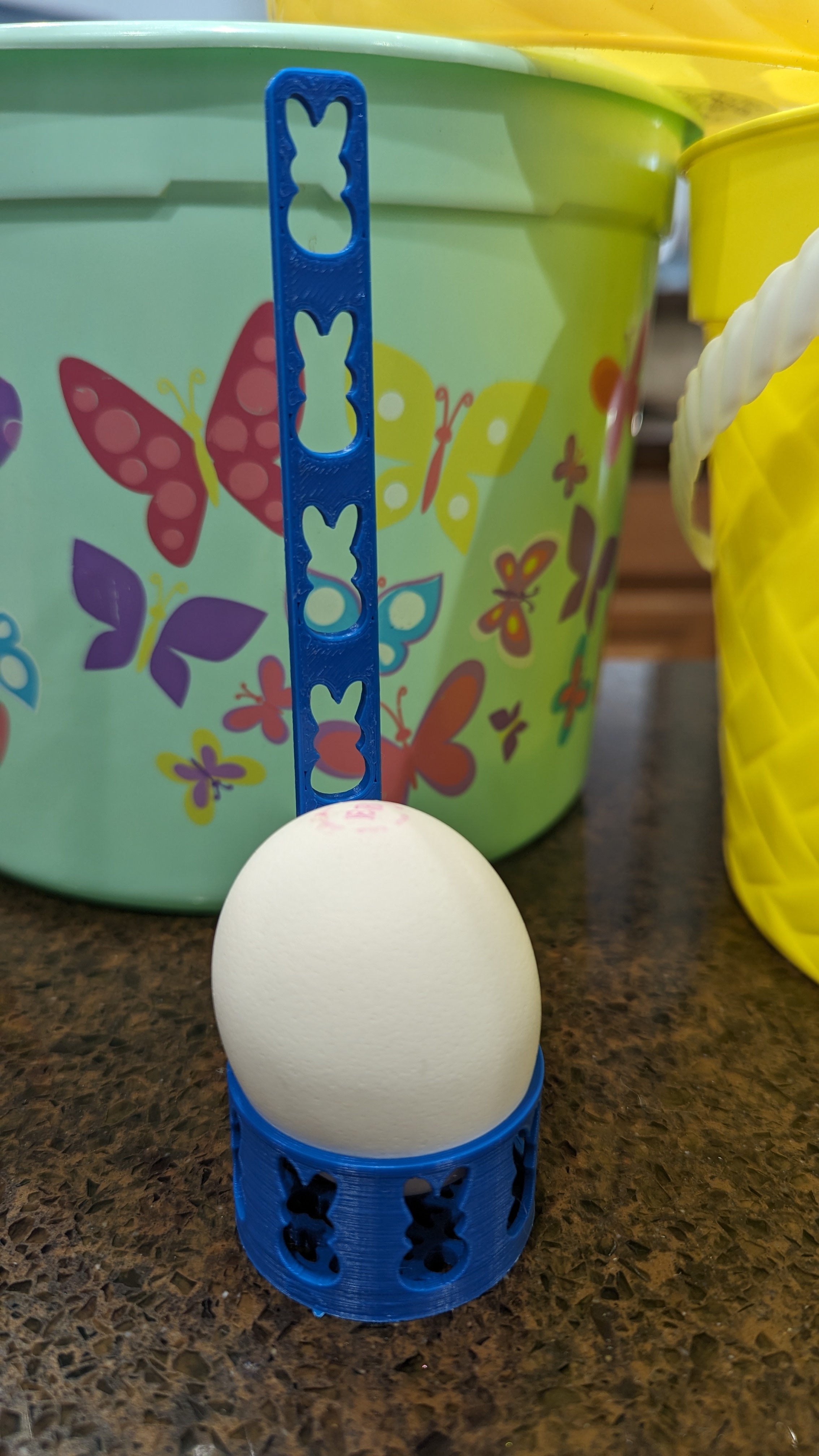 Miniatura 2 do modelo 3D Easter Egg Dipper with Peeps design